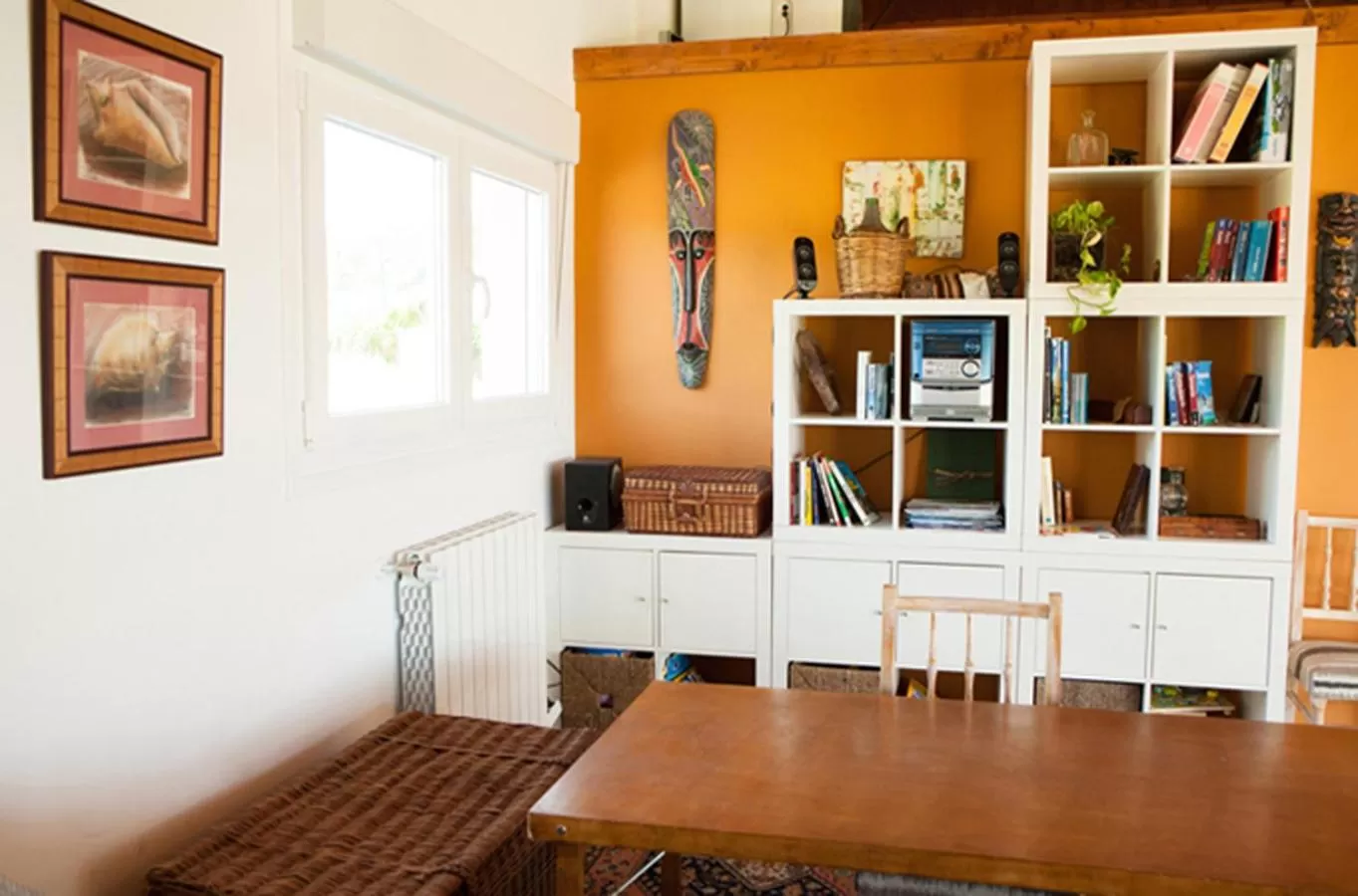 Library in Casa Rural Txokoetxe