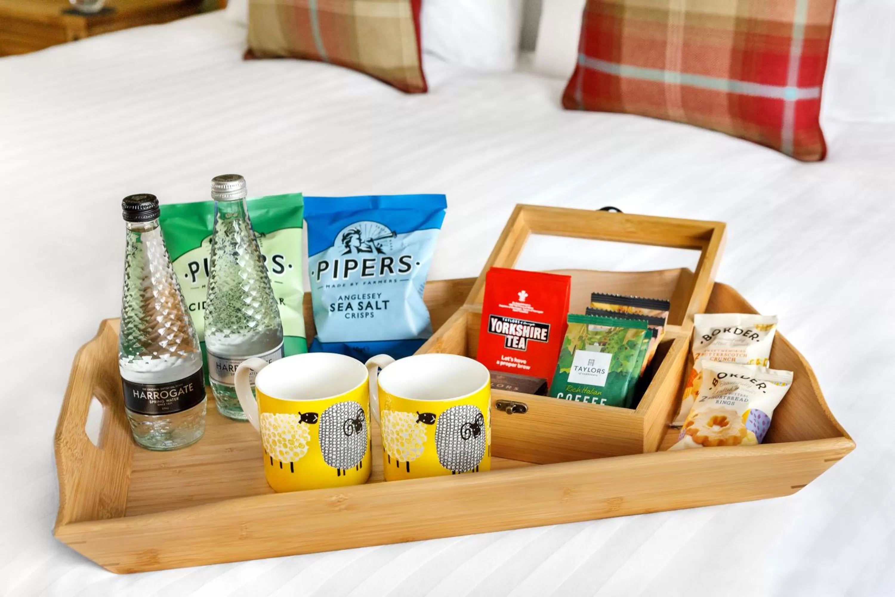 Coffee/tea facilities, Bed in Shoulder of Mutton Inn