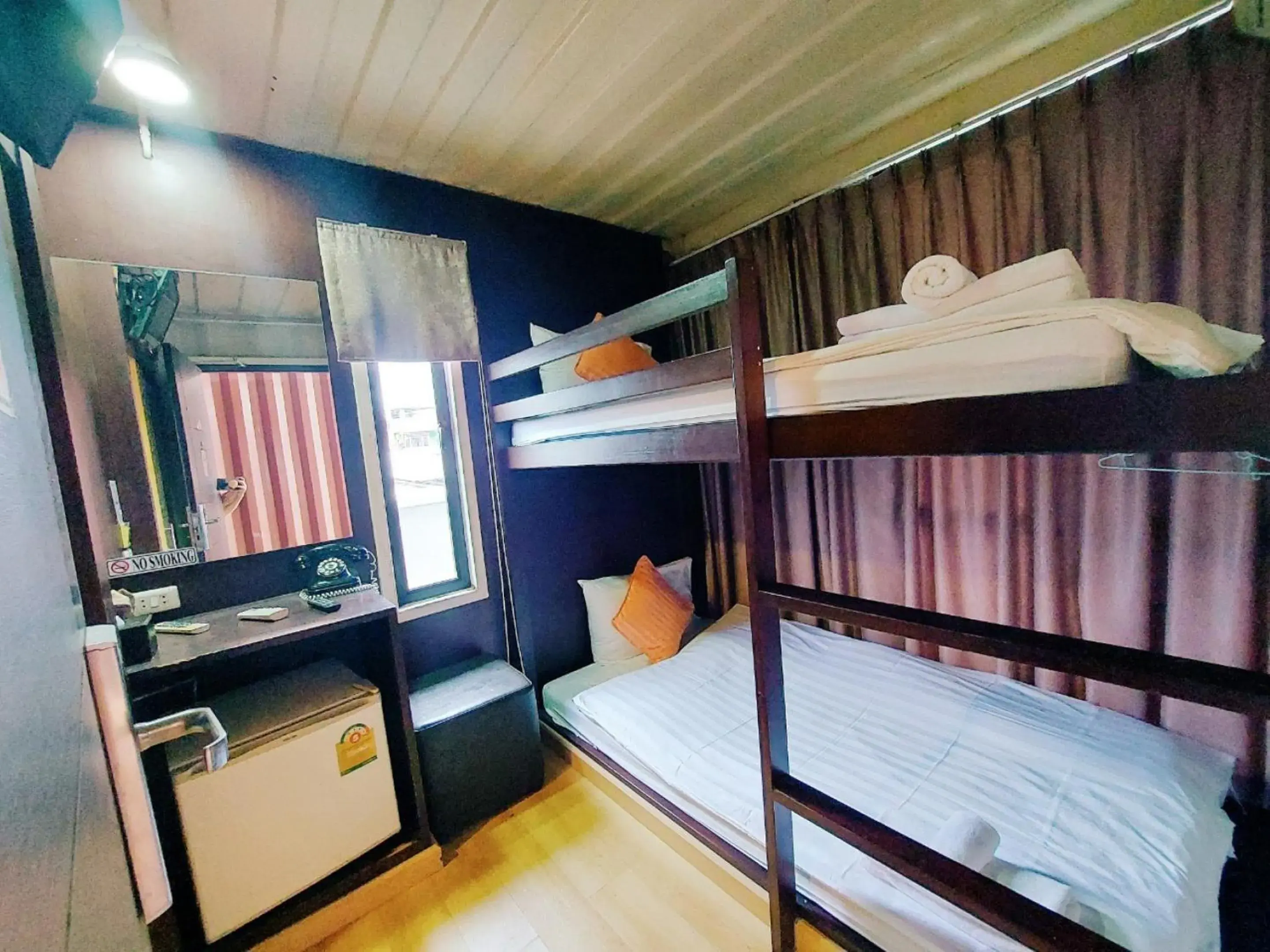 Budget Twin Room in Retro Box Hotel Chumphon Budget Twin Room in Retro Box Hotel Chumphon