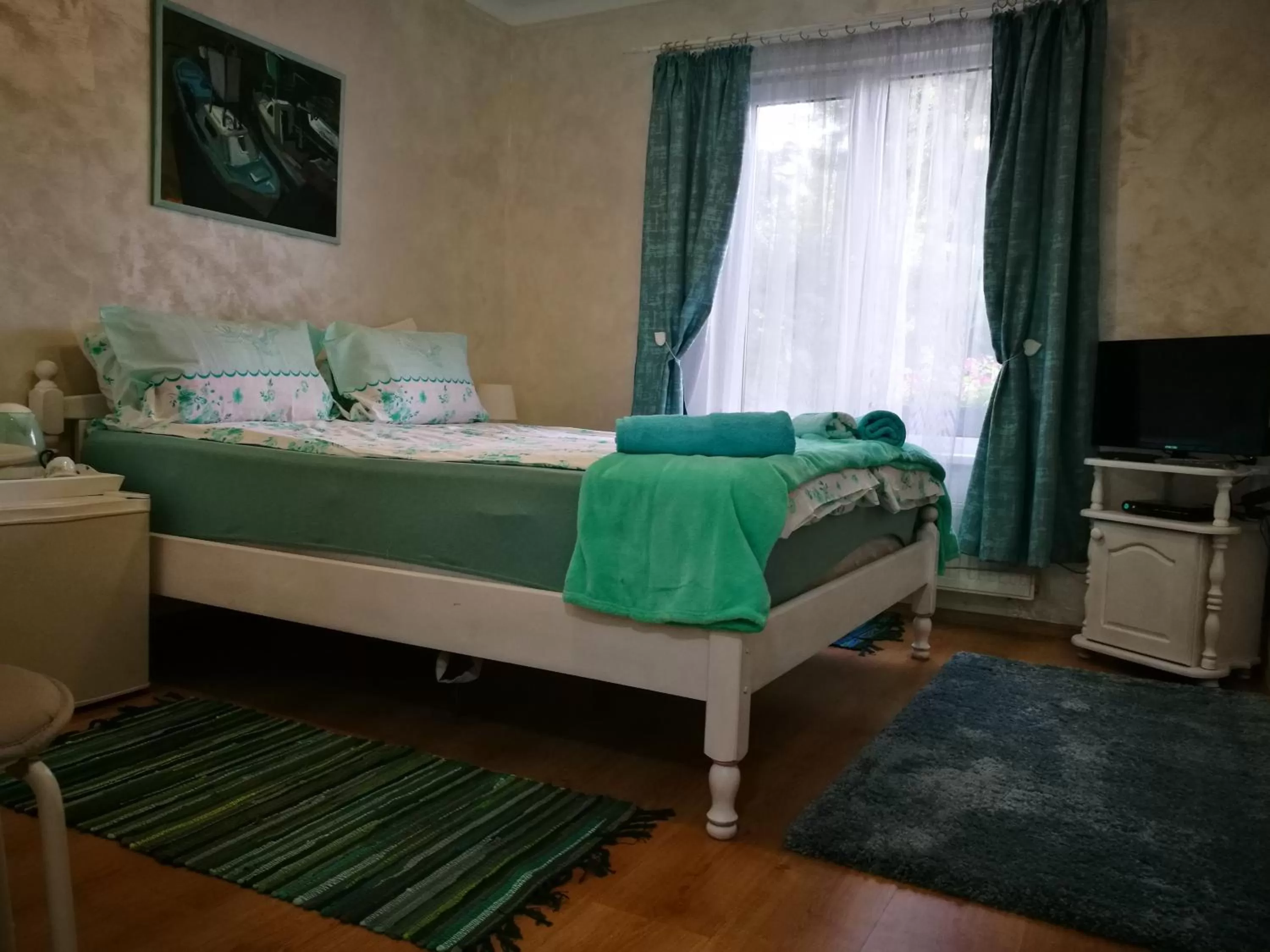 Bed in Hotel Paradise