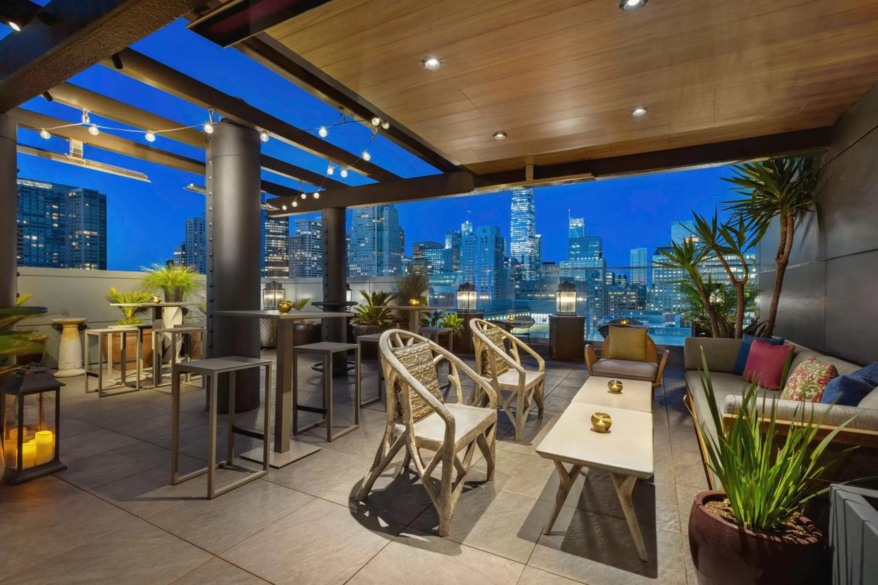 Lounge or bar in Canopy by Hilton San Francisco SoMa