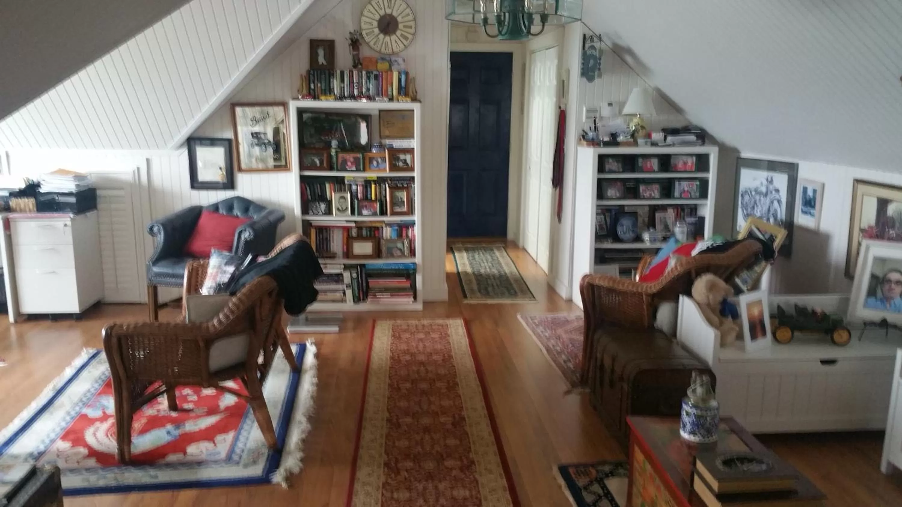 Library in Inn 38 Oak Bluff Circle