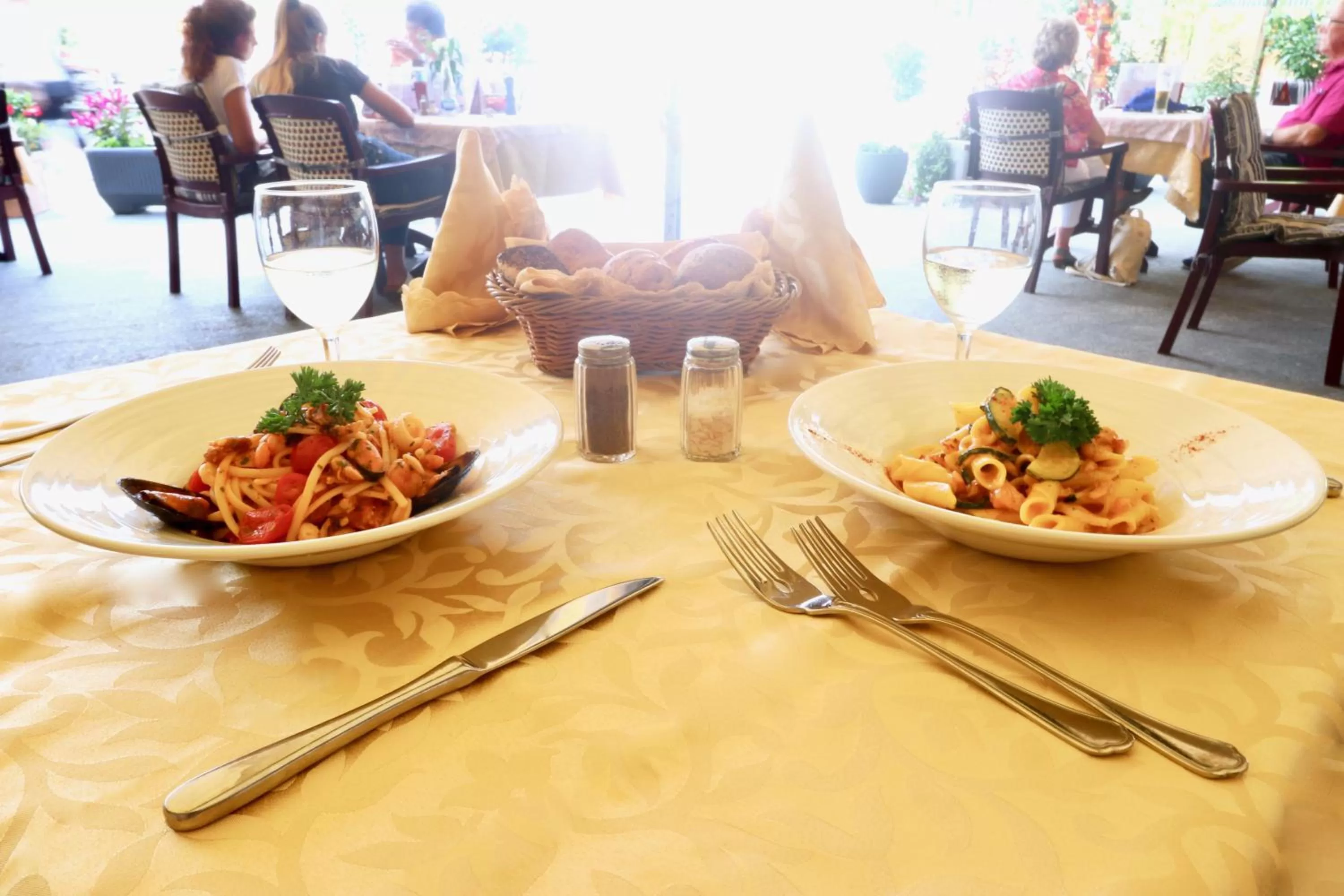 Food in Hotel Victoria