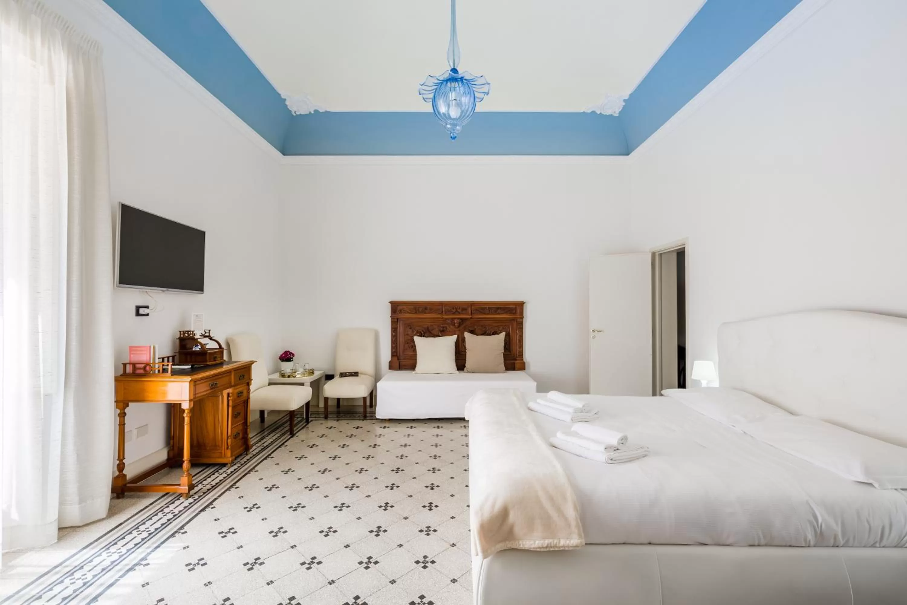Bedroom, Bed in Palazzo Montalbano