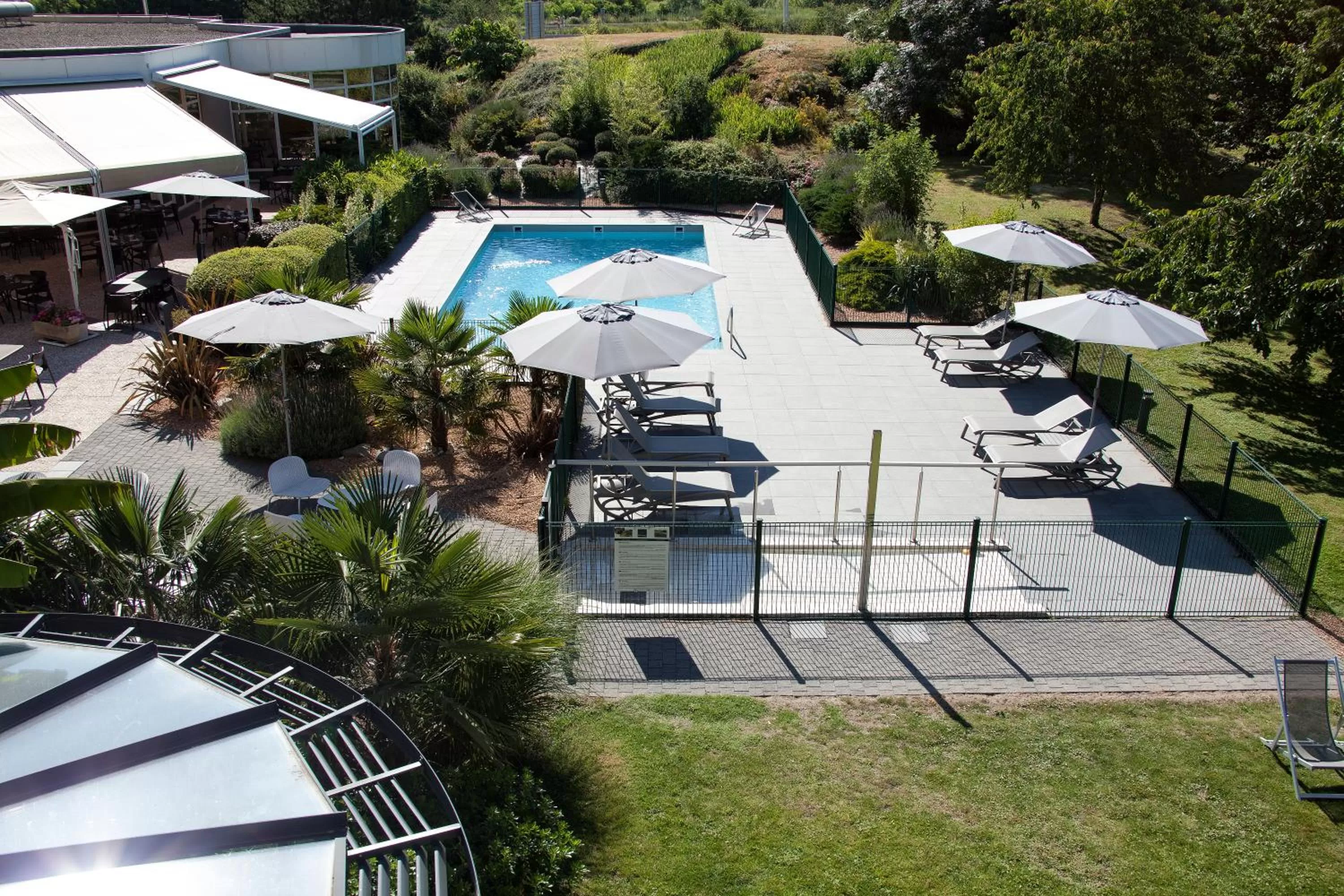 Pool view in Novotel Clermont-Ferrand