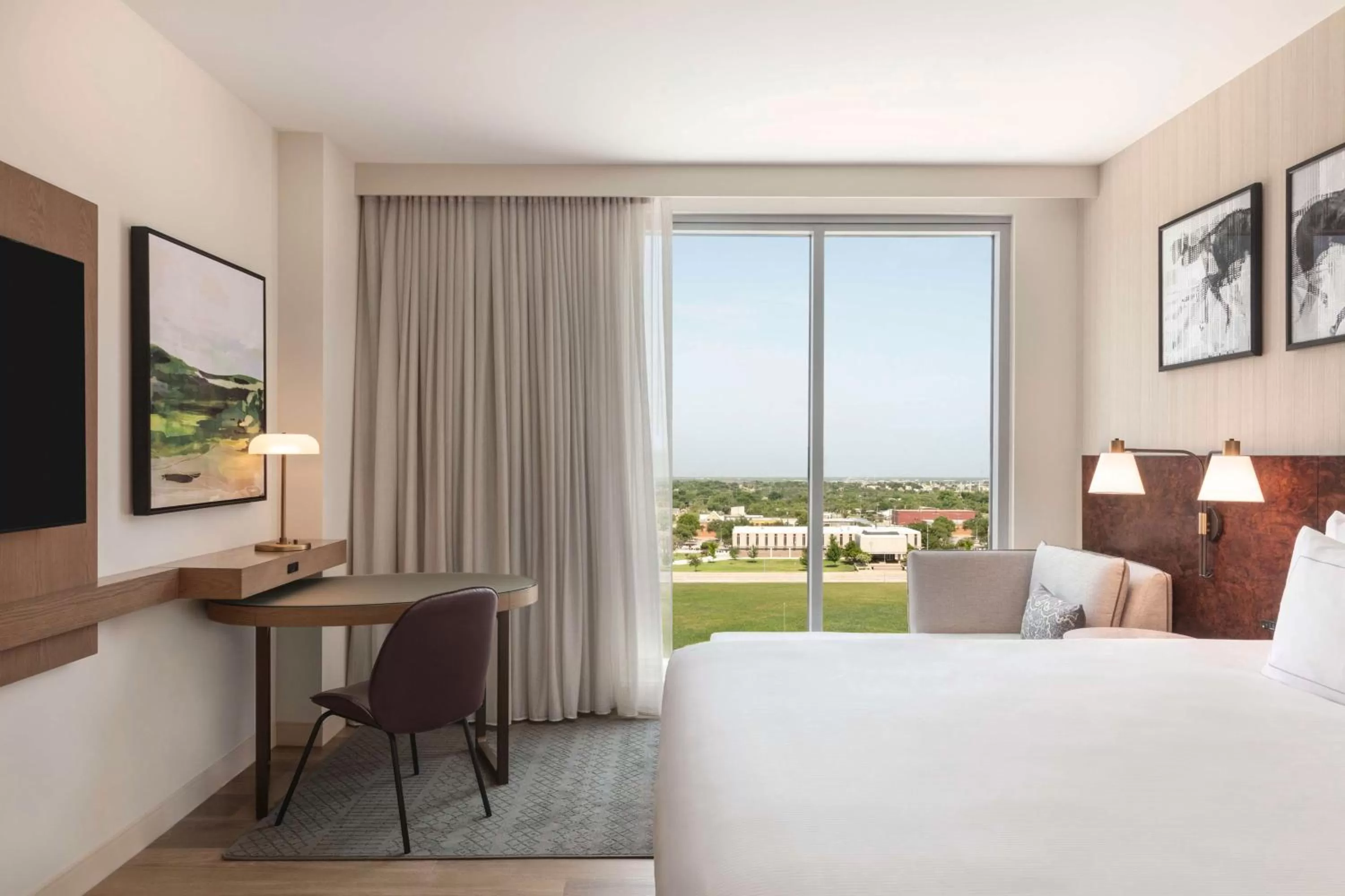 Bedroom, Bed in Doubletree By Hilton Abilene Downtown Convention Center