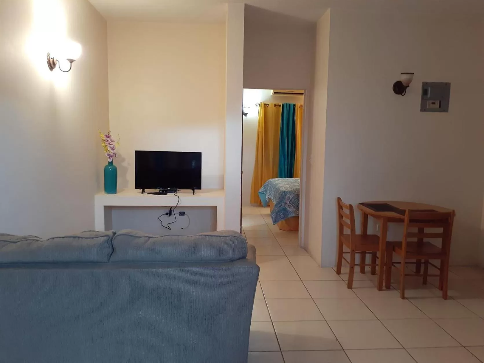 Connie's Comfort Suites