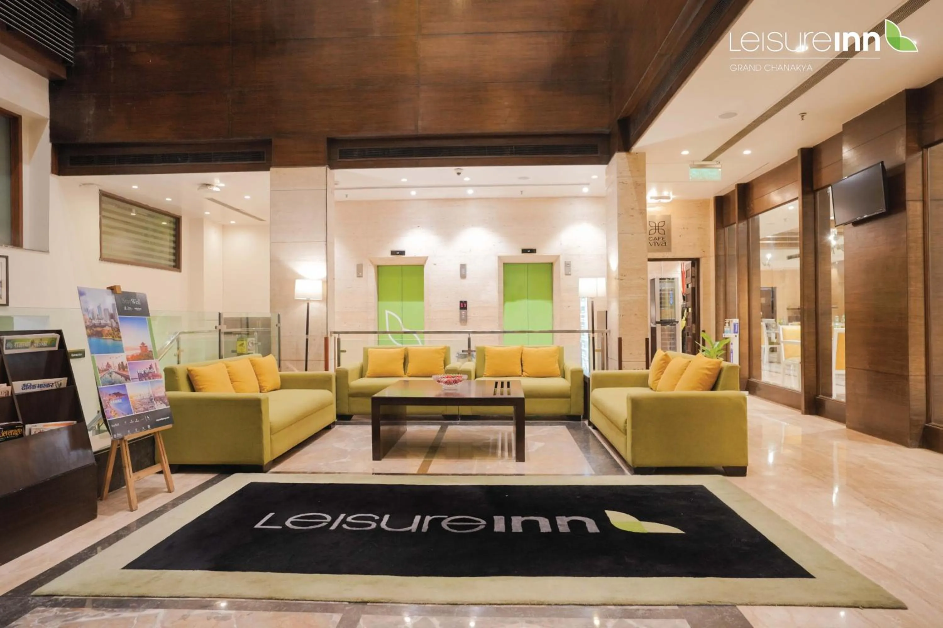 Seating area in Leisure Inn Grand Chanakya