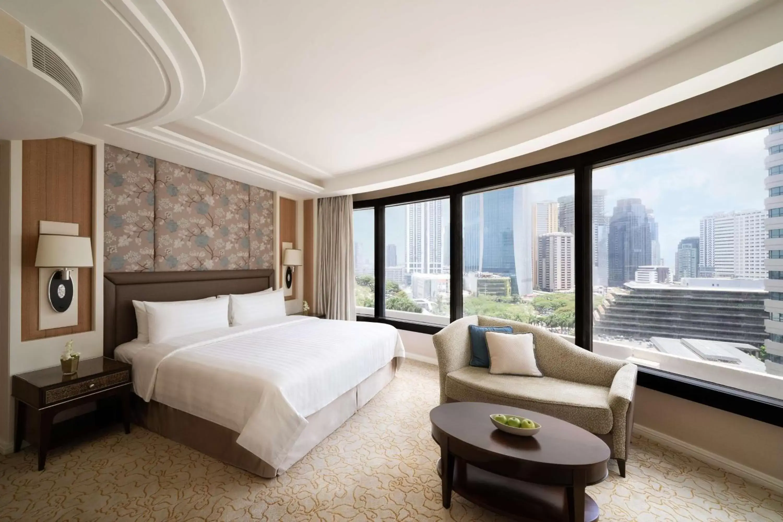 Tower Wing Premier Room in Edsa Shangri-La, Manila Tower Wing Premier Room in Edsa Shangri-La, Manila