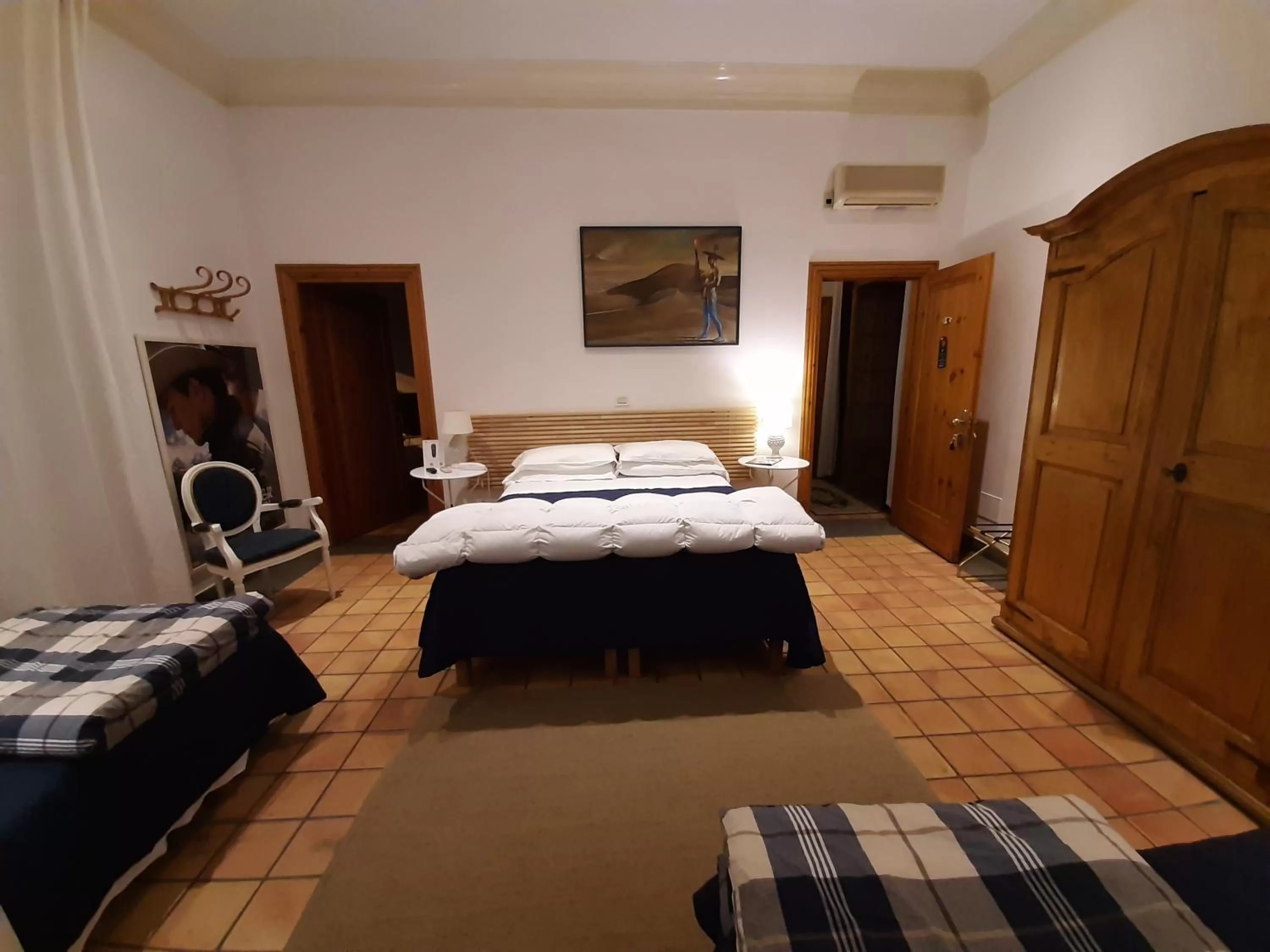 Bedroom, Bed in Hotel Locanda Cairoli