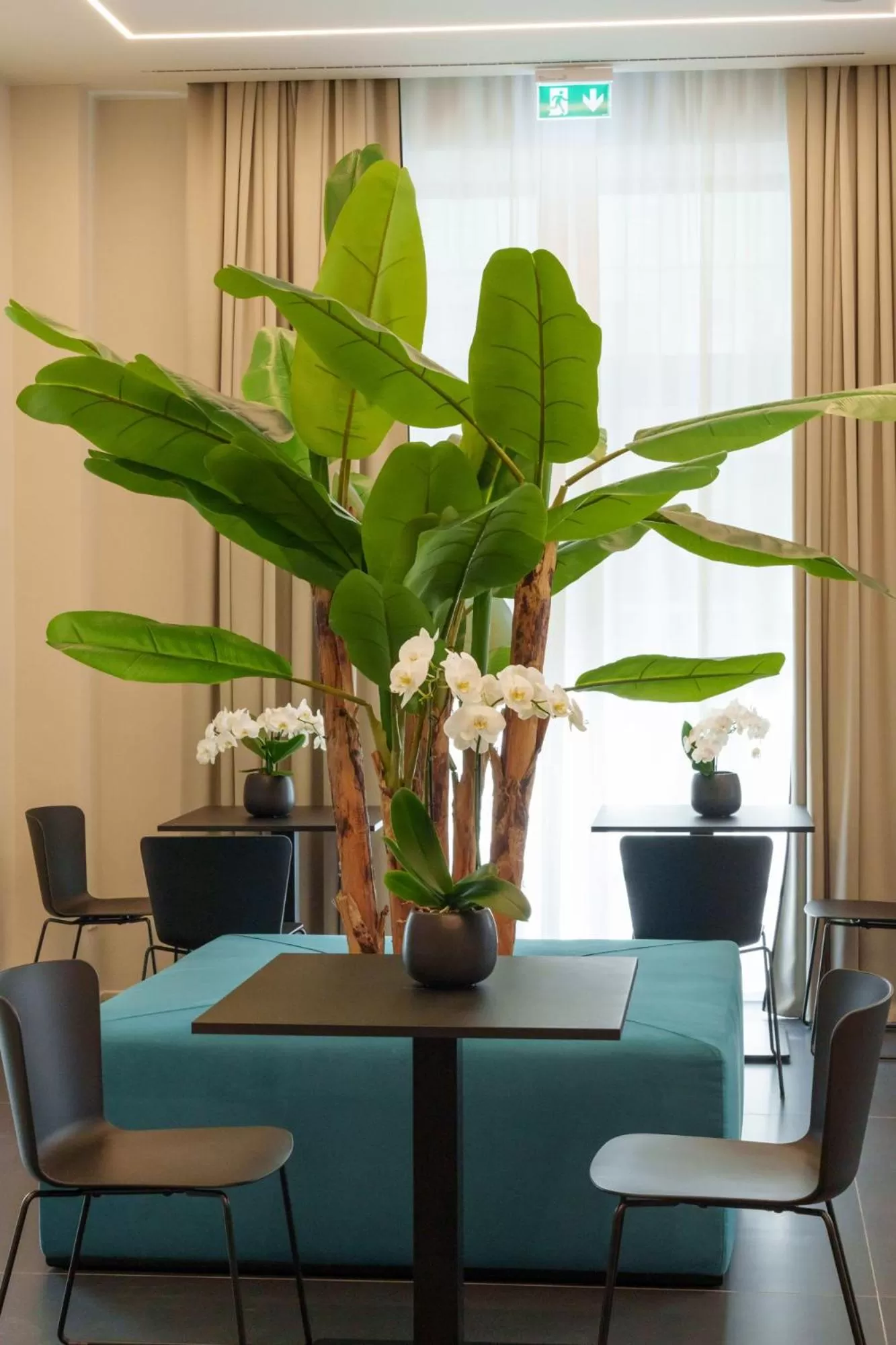 Communal lounge/ TV room in Vi Suites