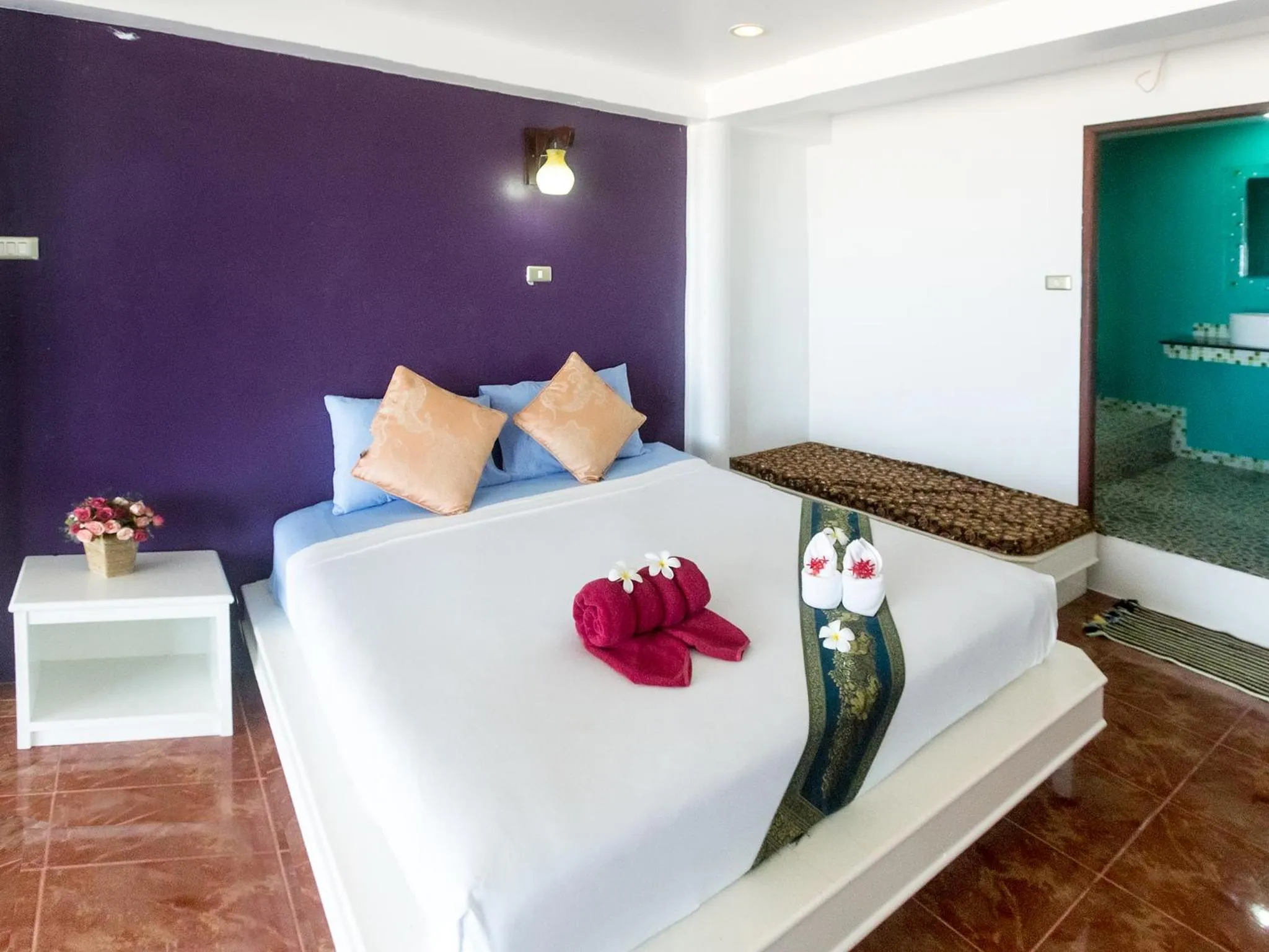 Photo of the whole room, Bed in Lanta Garden Home