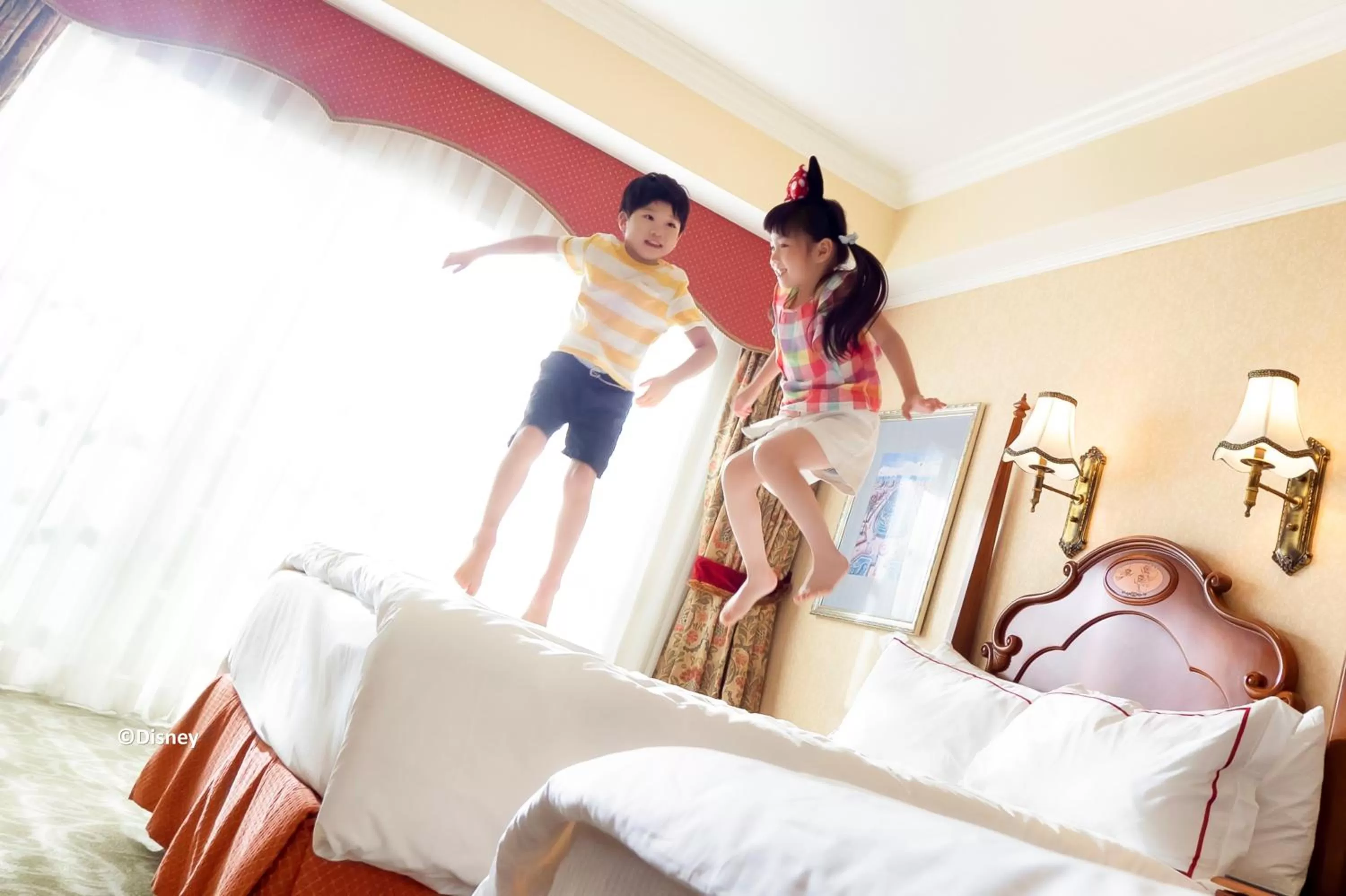 children, Bed in Hong Kong Disneyland Hotel