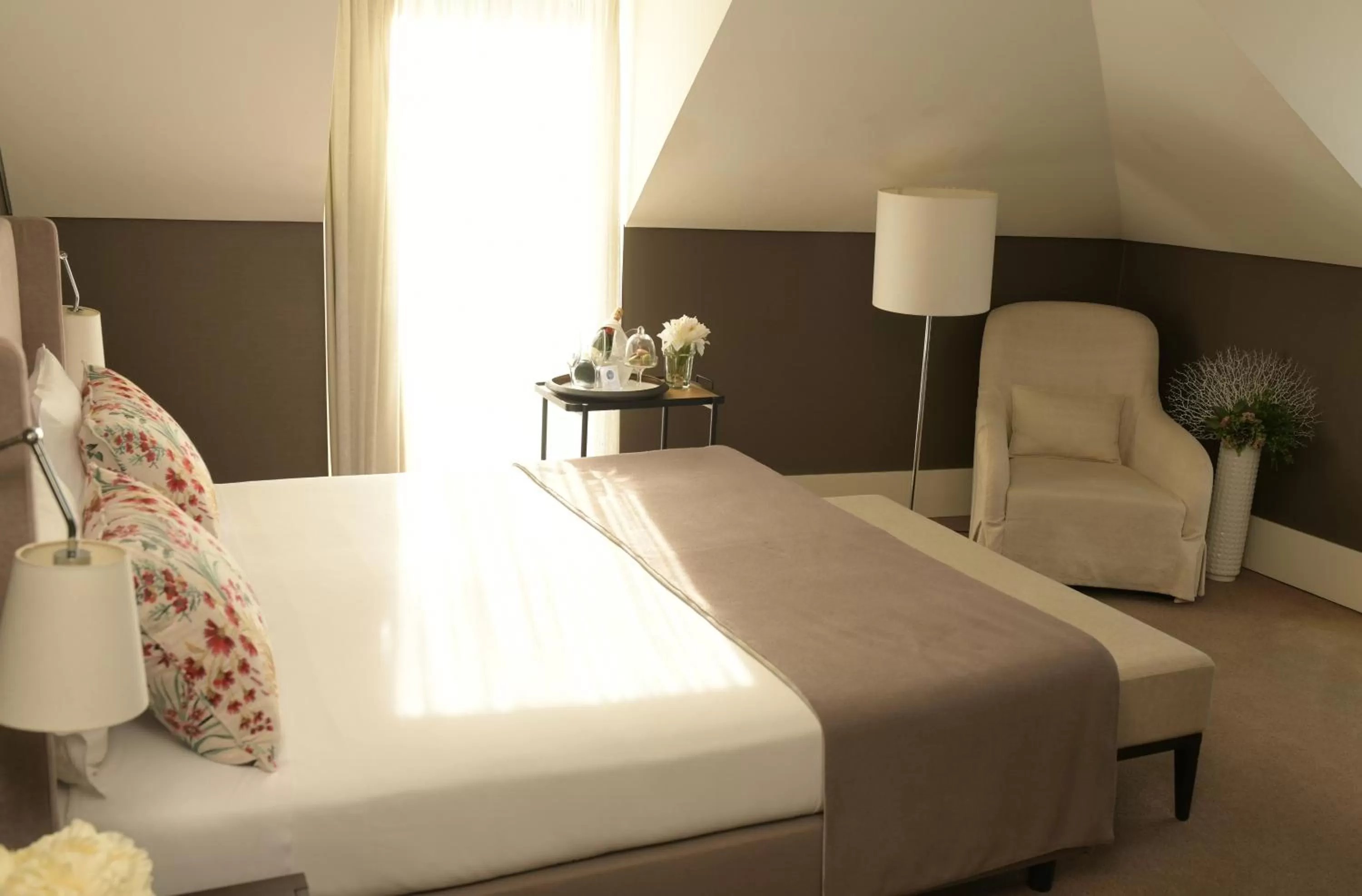 Bedroom, Bed in Universal Boutique Hotel