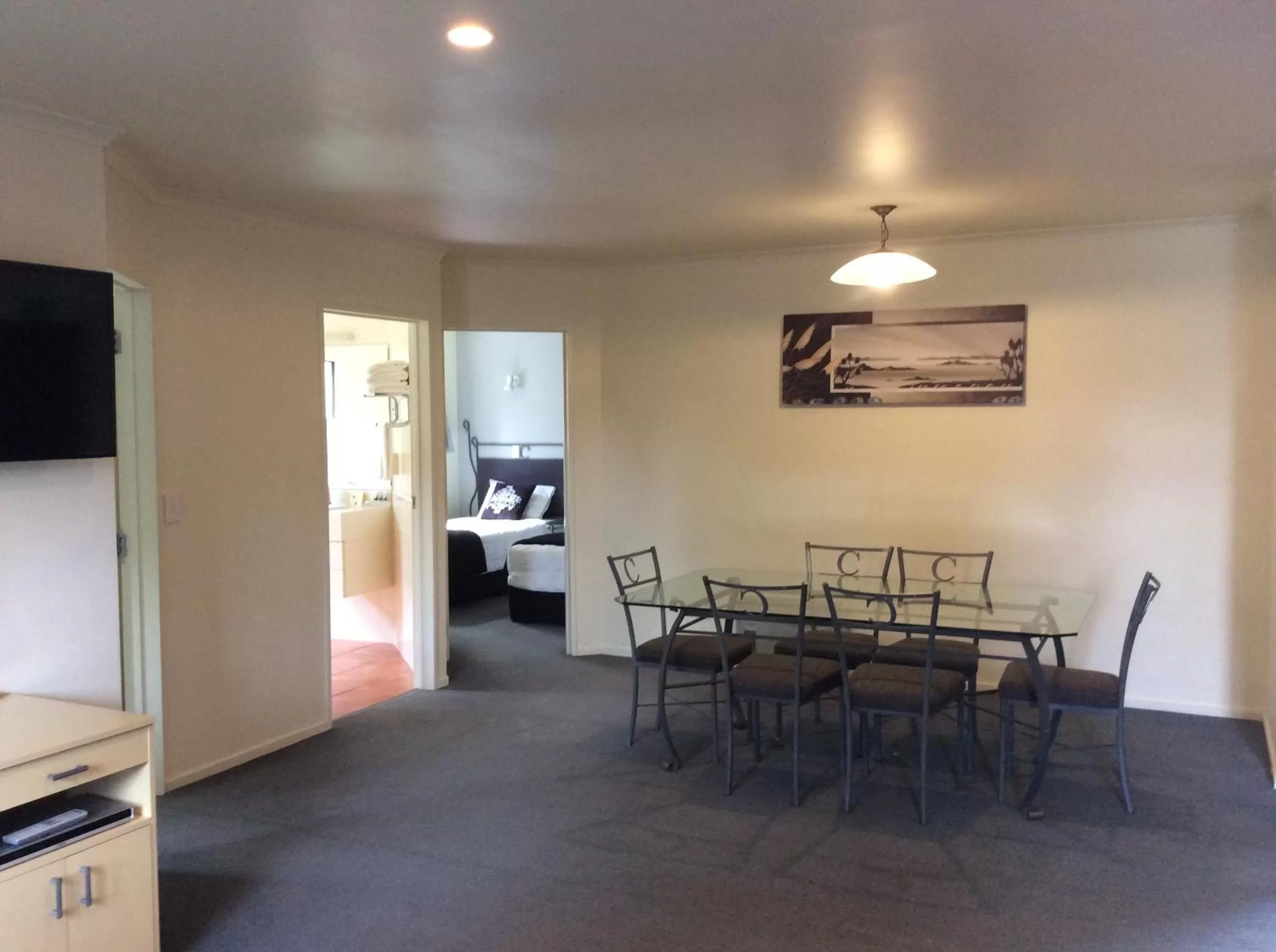 Living room in Chancellor Motor Lodge and Conference Centre