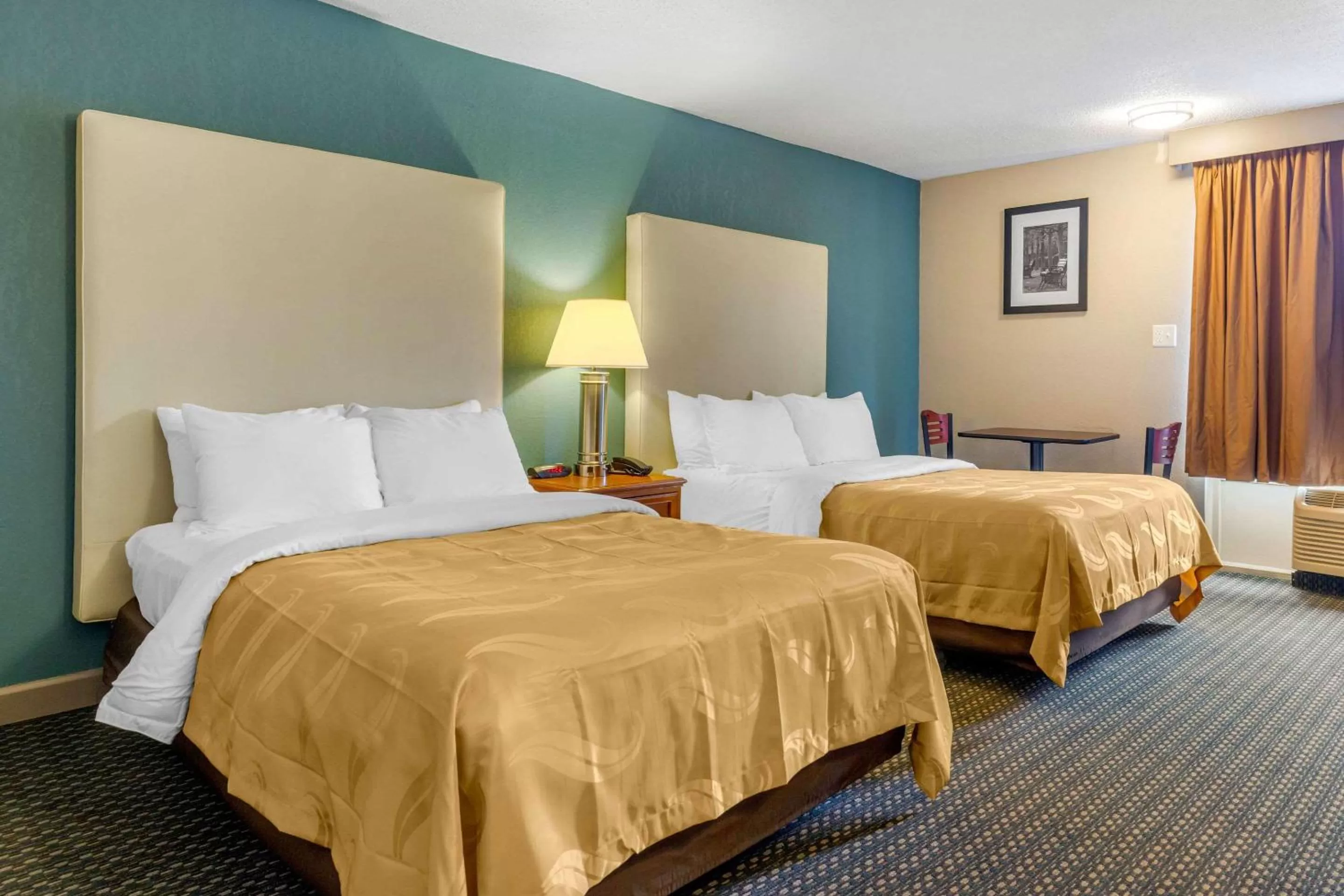 Photo of the whole room, Bed in Quality Inn & Suites Apex - Holly Springs NC