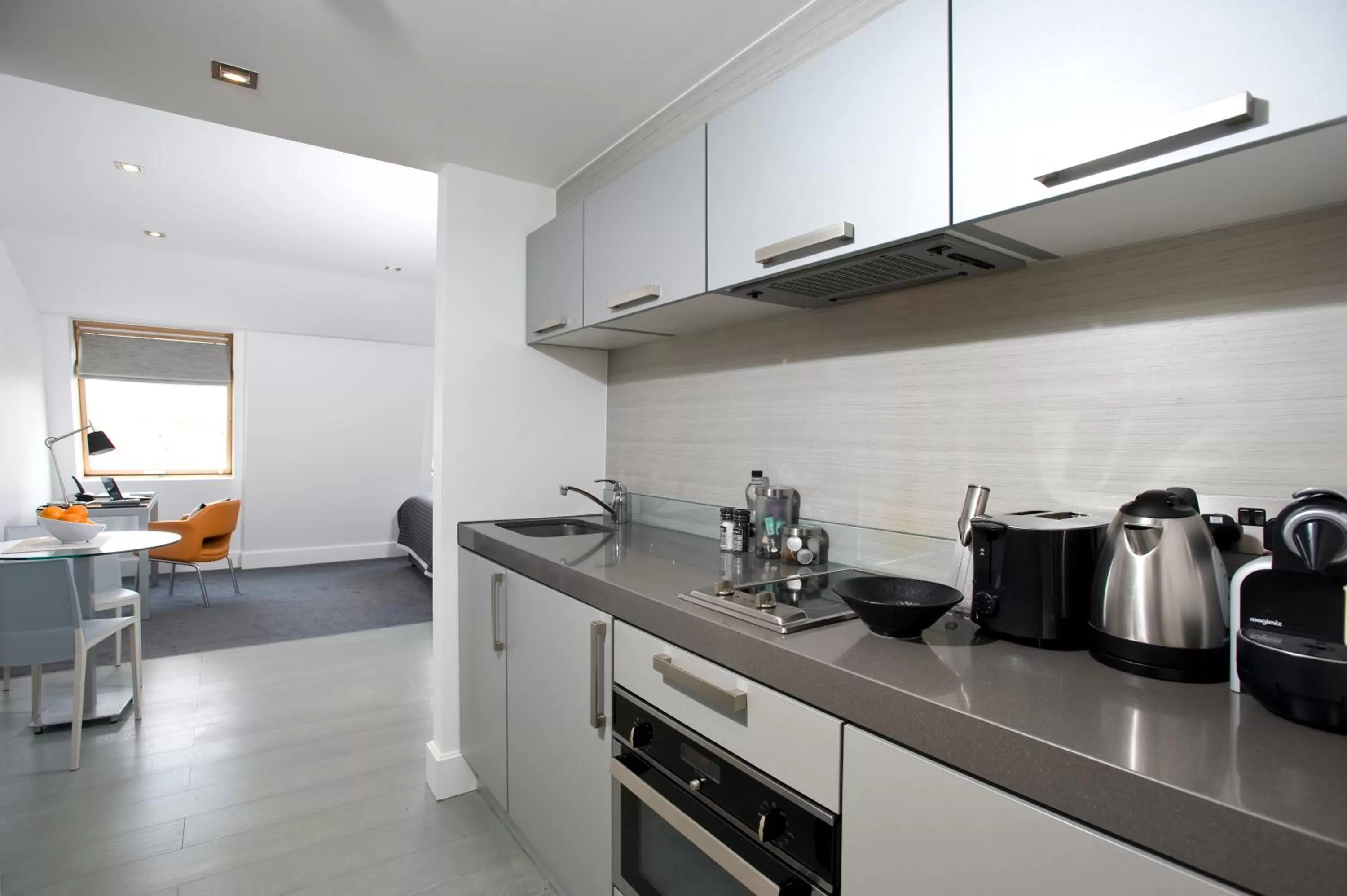 Kitchen or kitchenette in Templeton Place by Supercity Aparthotels