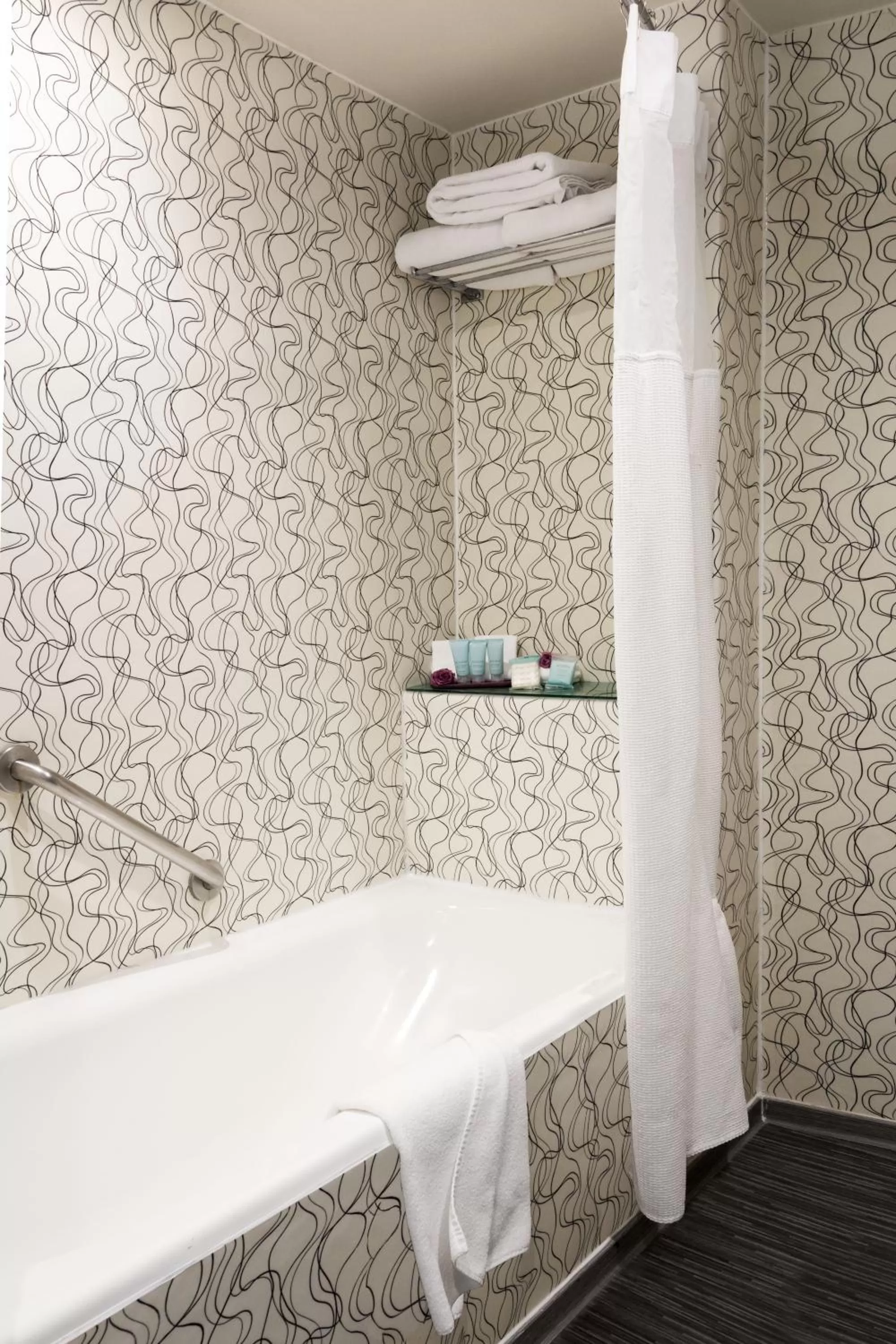 Shower in Crowne Plaza Toluca - Lancaster by IHG