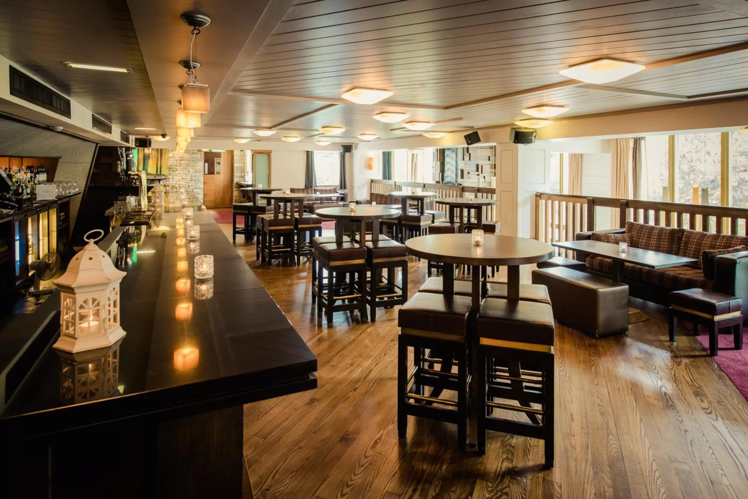 Restaurant/places to eat in Osprey Hotel