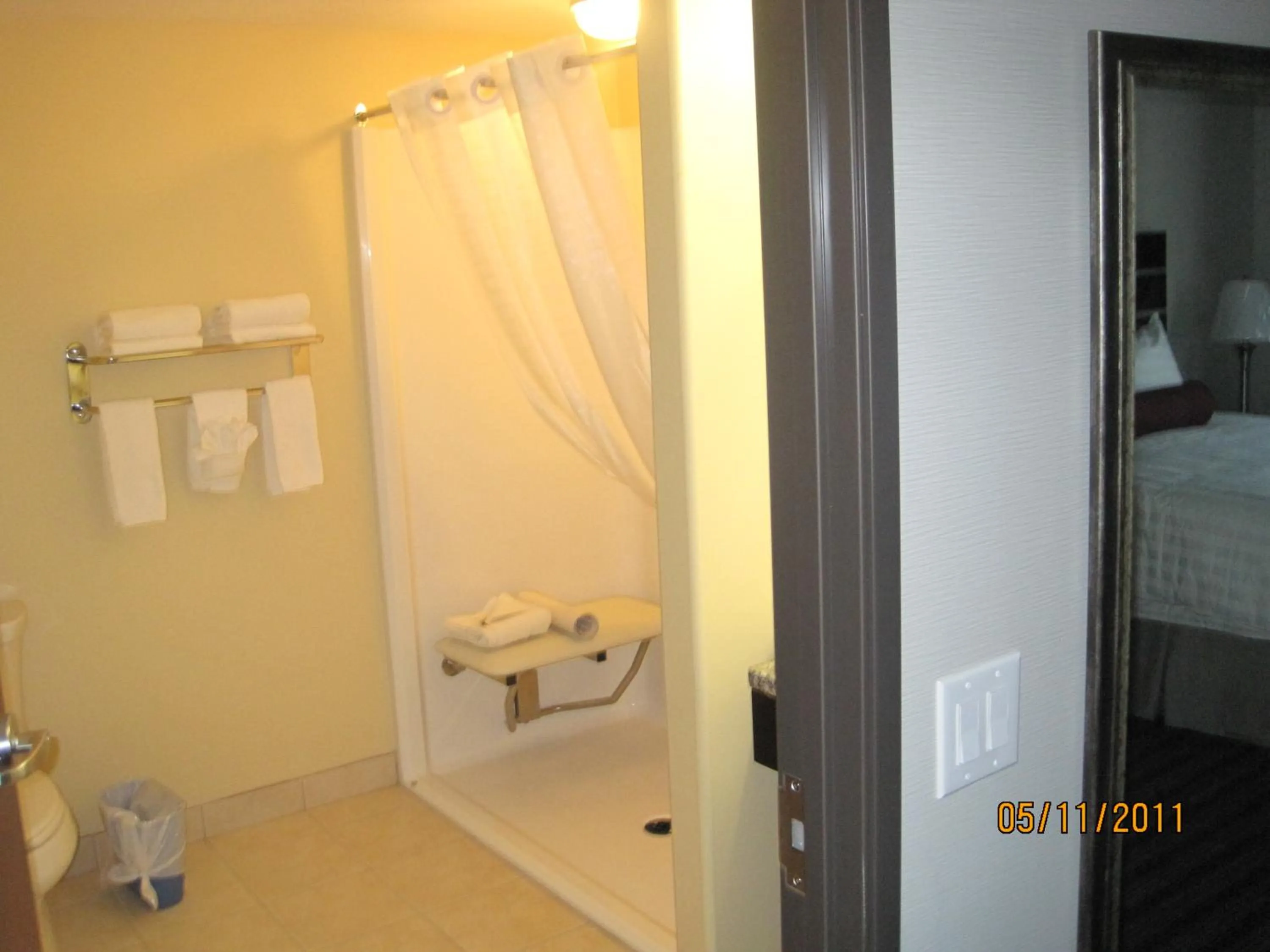 Bathroom in Super 8 by Wyndham Saskatoon Near Downtown