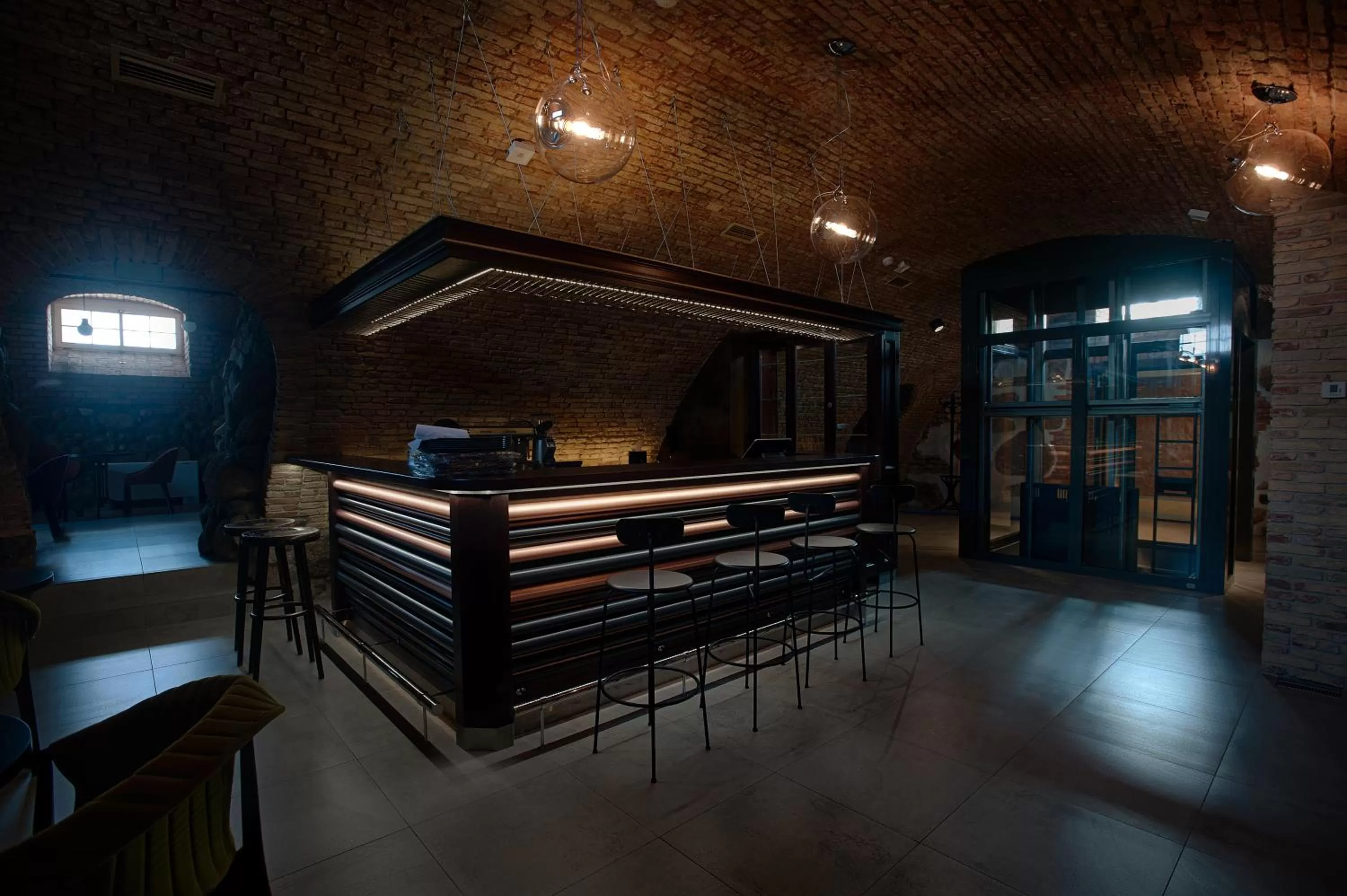 Lounge or bar in Relais & Châteaux Hotel Quadrille - Adults Only