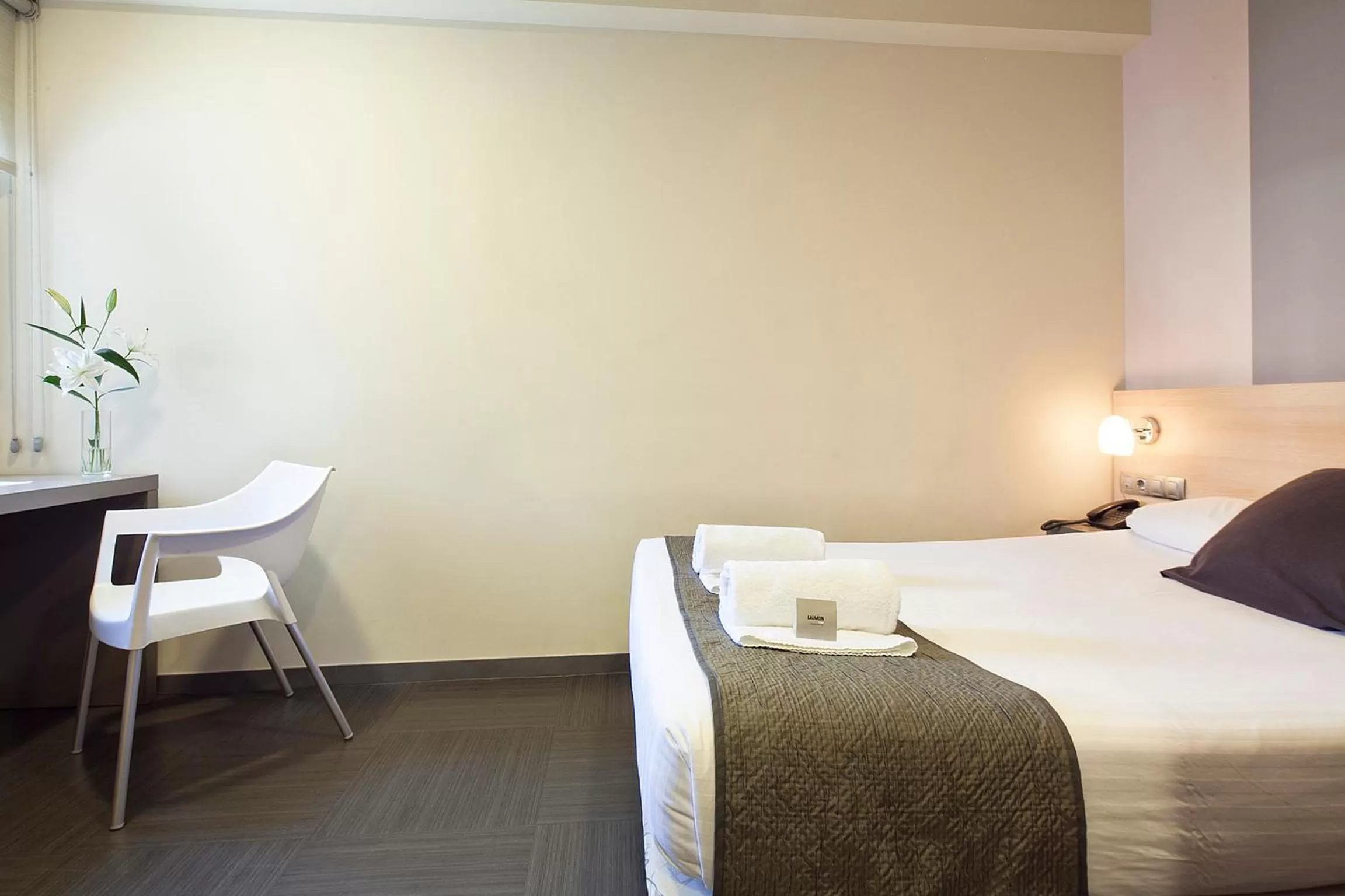 Bedroom, Bed in Hotel Acta Laumon