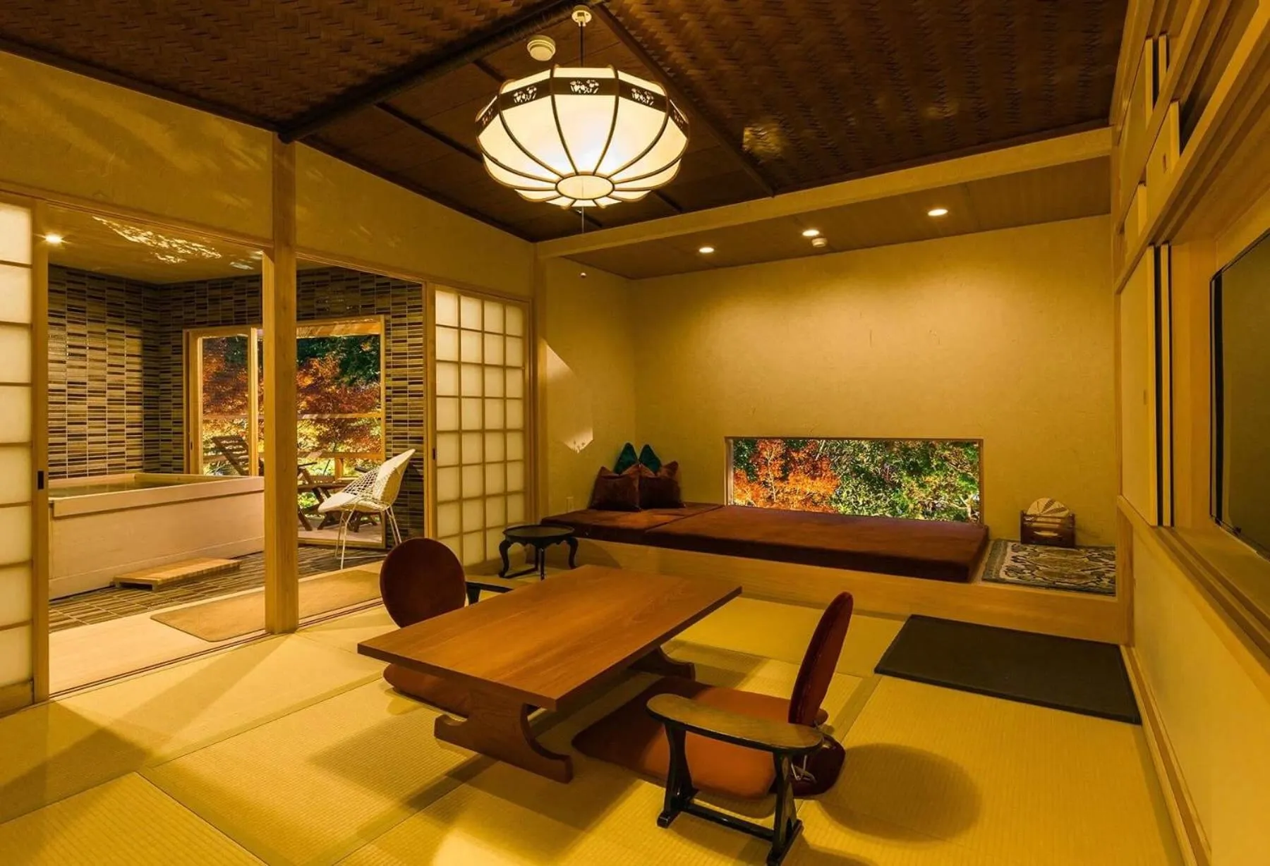 Living room in Kyoto Nanzenji Ryokan Yachiyo Established in 1915