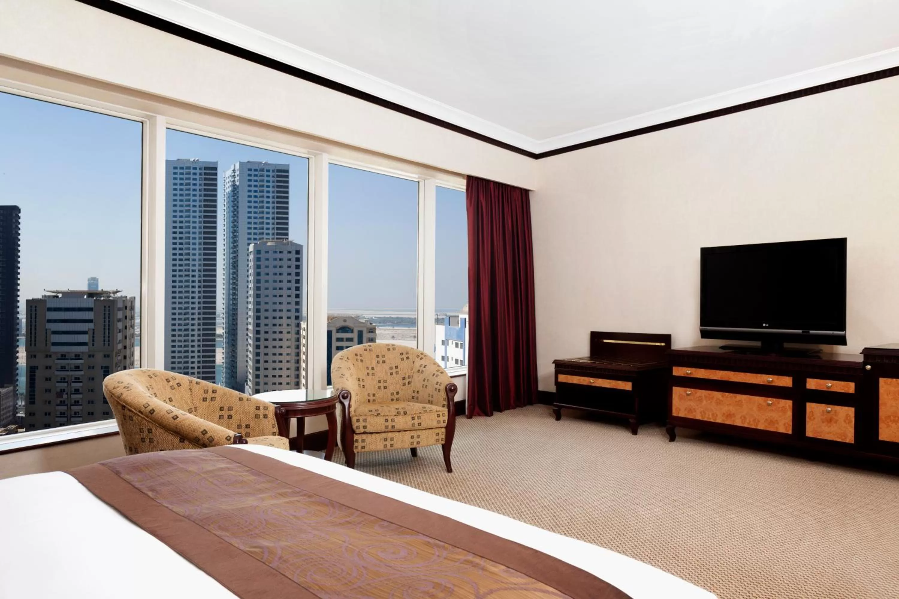 View (from property/room), Bed in Corniche Hotel Sharjah