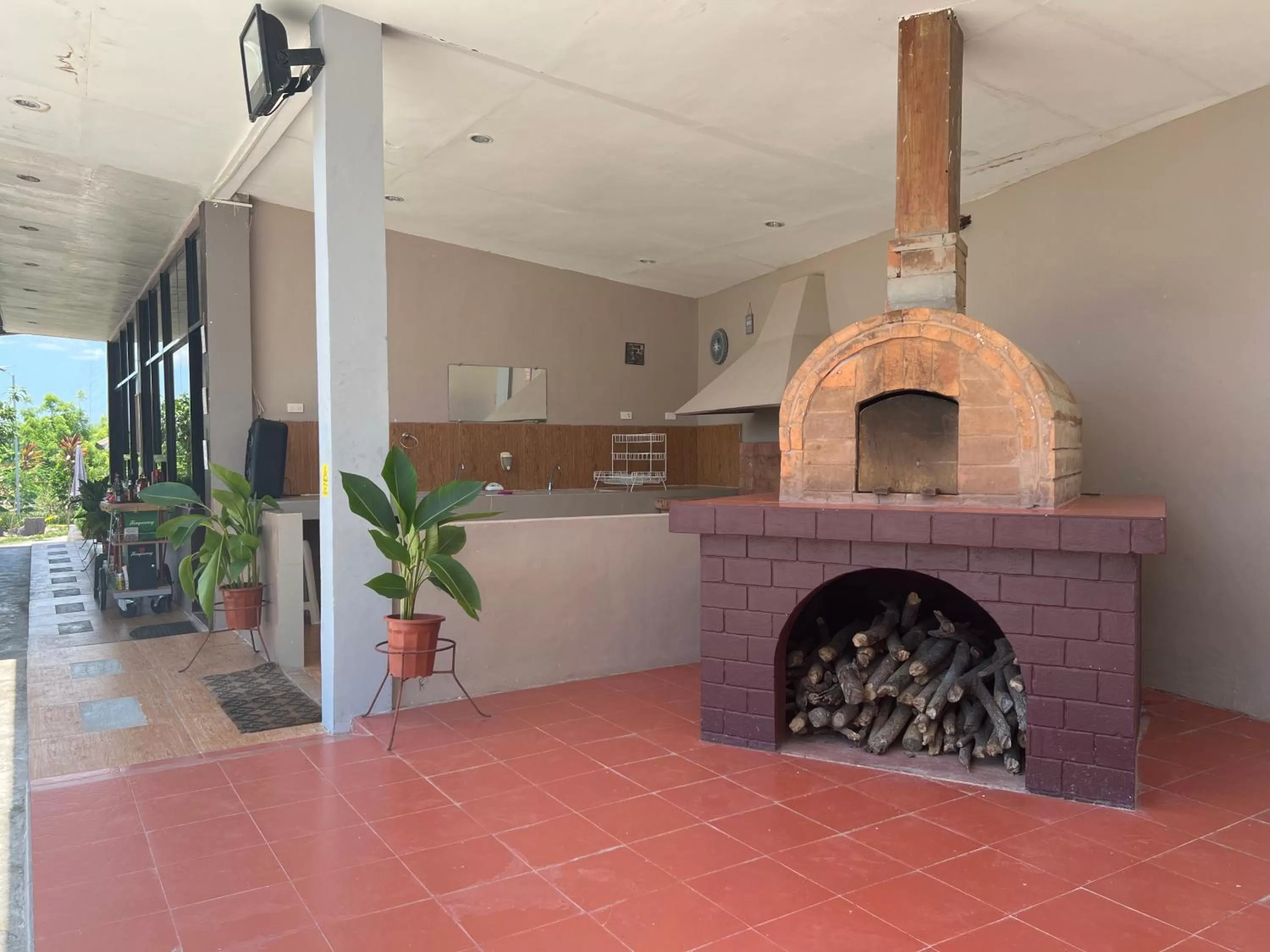 Restaurant/places to eat in La Plumerias