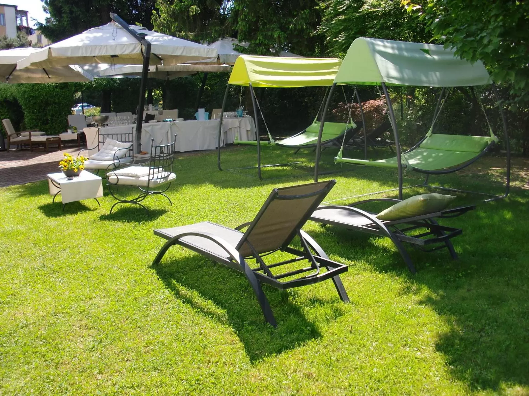 Patio in Park Hotel Ai Pini & Restaurant Ai Pini