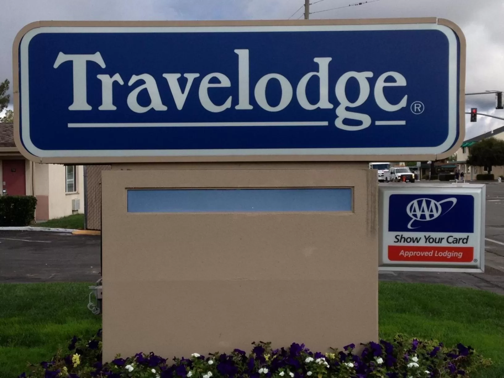 Property logo or sign in Travelodge by Wyndham Santa Rosa Wine Country