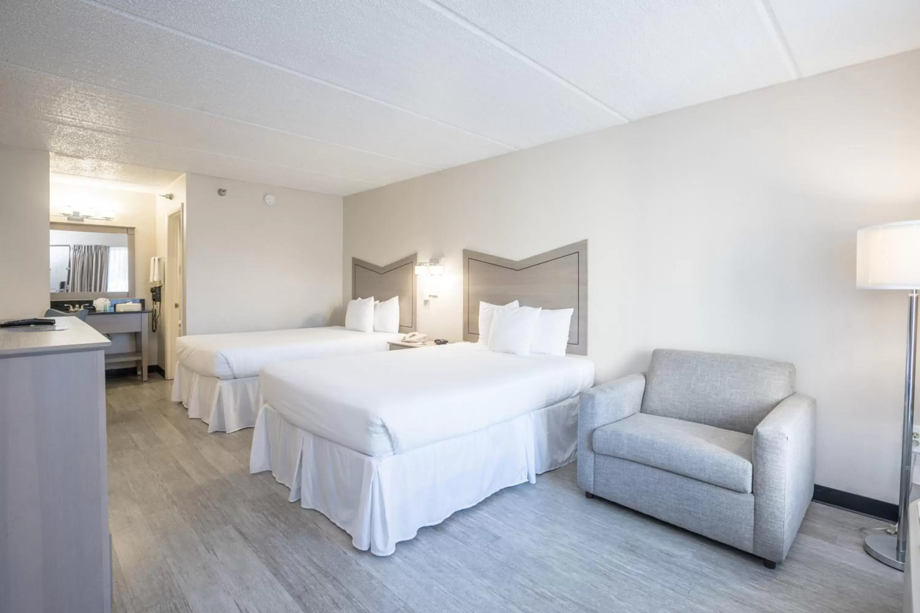 Deluxe Double Room in Ocean Coast Hotel at the Beach Amelia Island Deluxe Double Room in Ocean Coast Hotel at the Beach Amelia Island