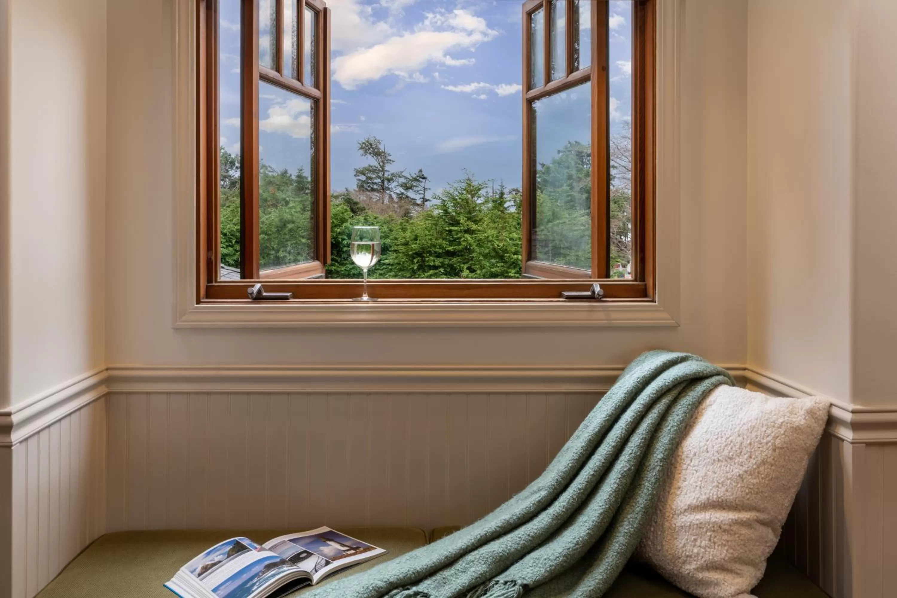 Natural landscape in Arch Cape Inn and Retreat