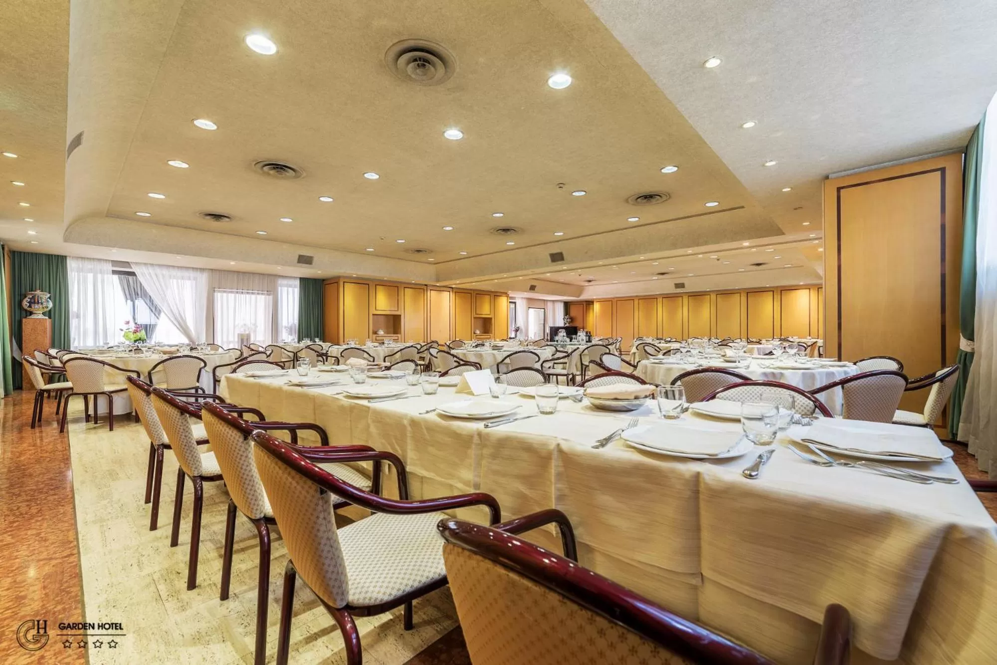 Restaurant/places to eat in Hotel Garden Terni