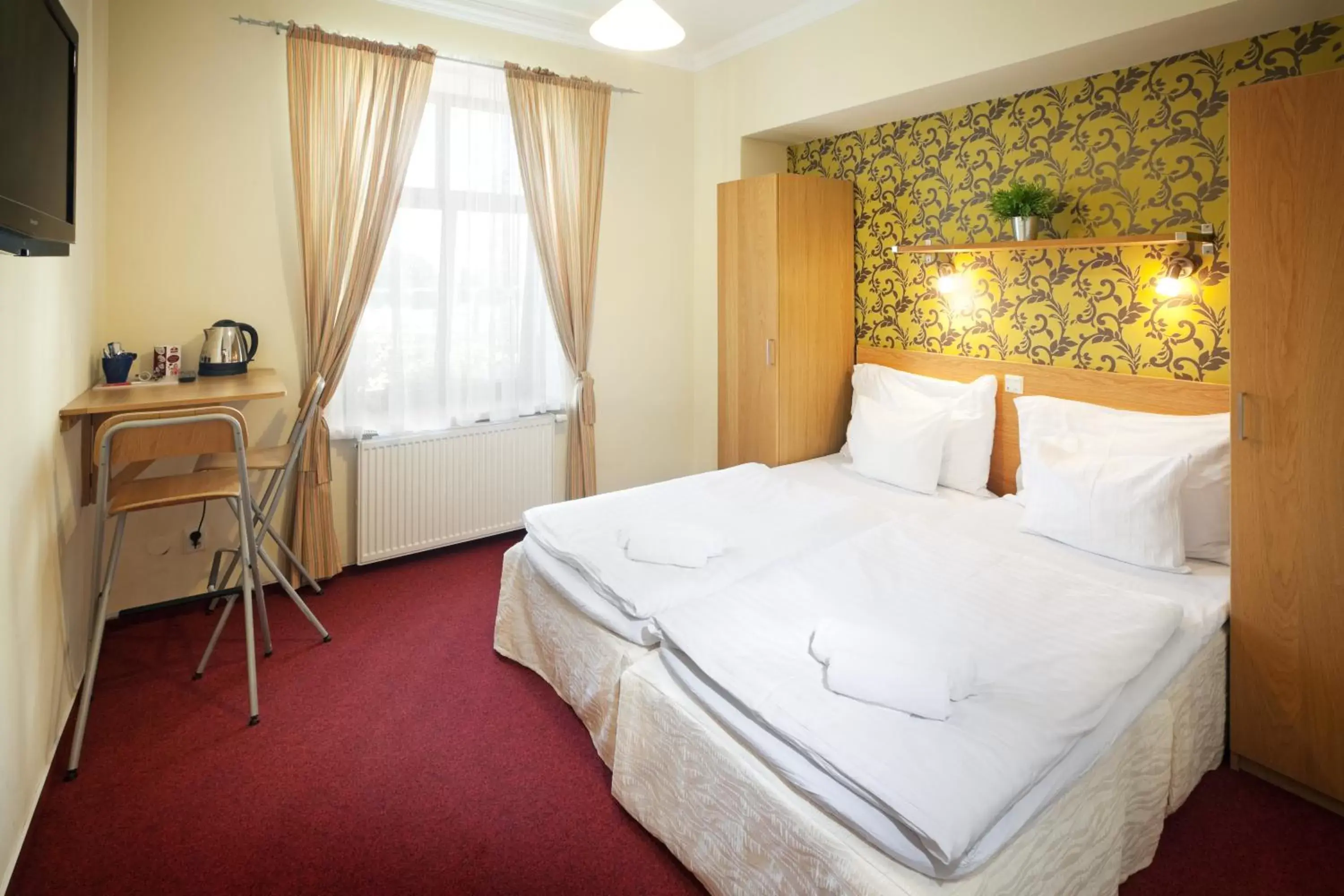 Comfort Double Room in Pytloun Self Check-in Hotel Liberec Comfort Double Room in Pytloun Self Check-in Hotel Liberec