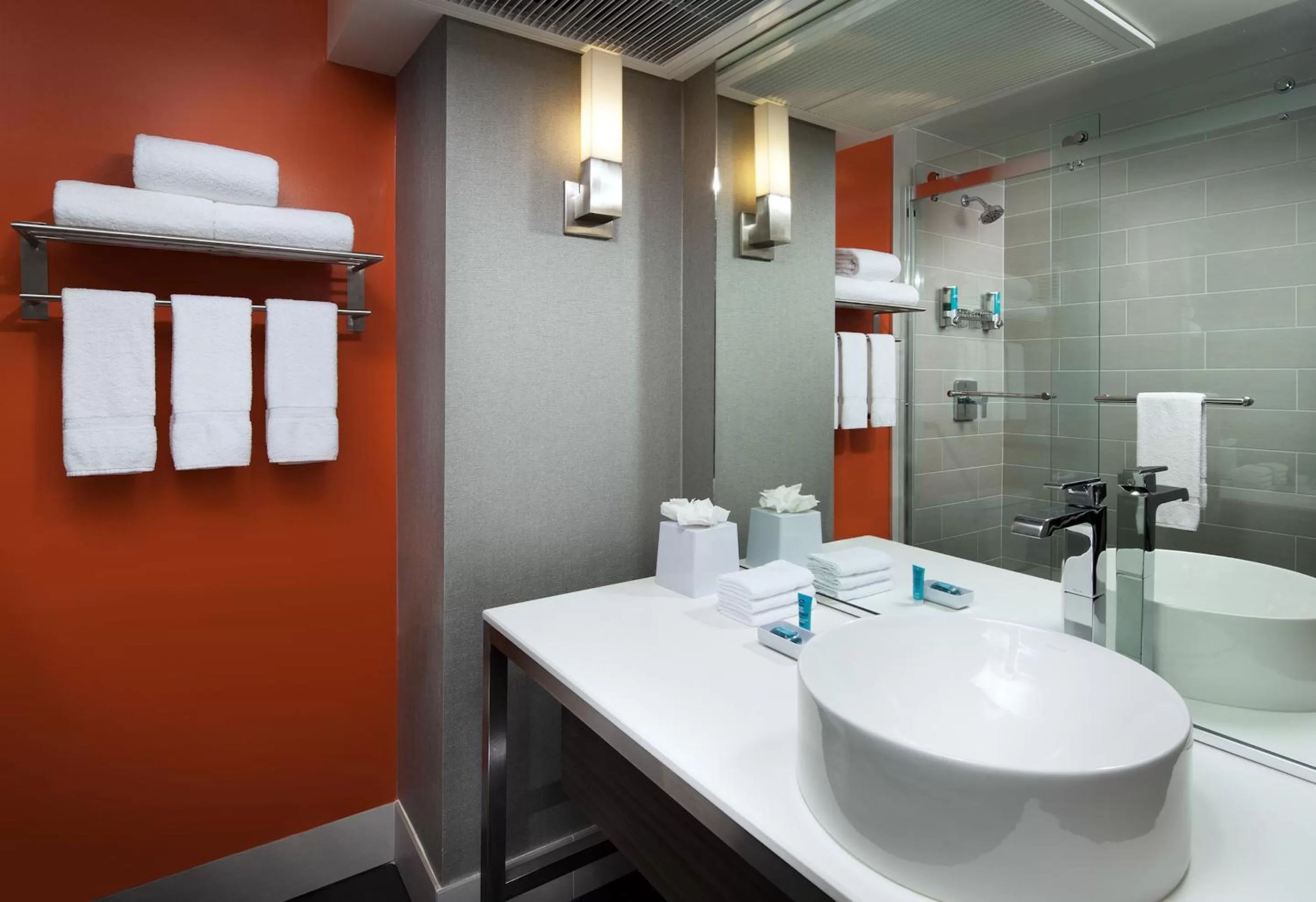 King Room - Hearing Accessible in Aloft El Segundo - Los Angeles Airport