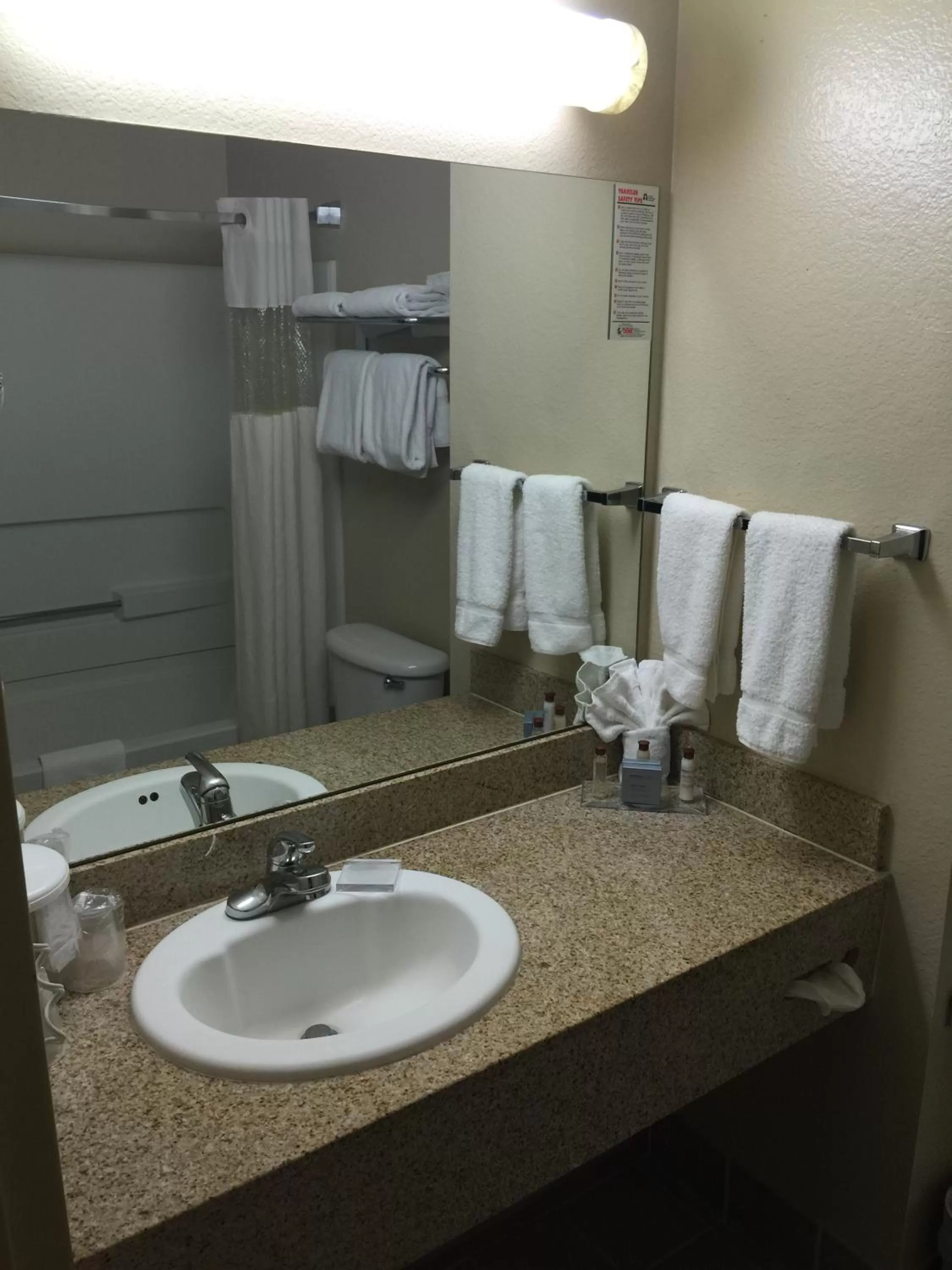 Bathroom in Hawthorn Suites by Wyndham Rancho Cordova/Folsom
