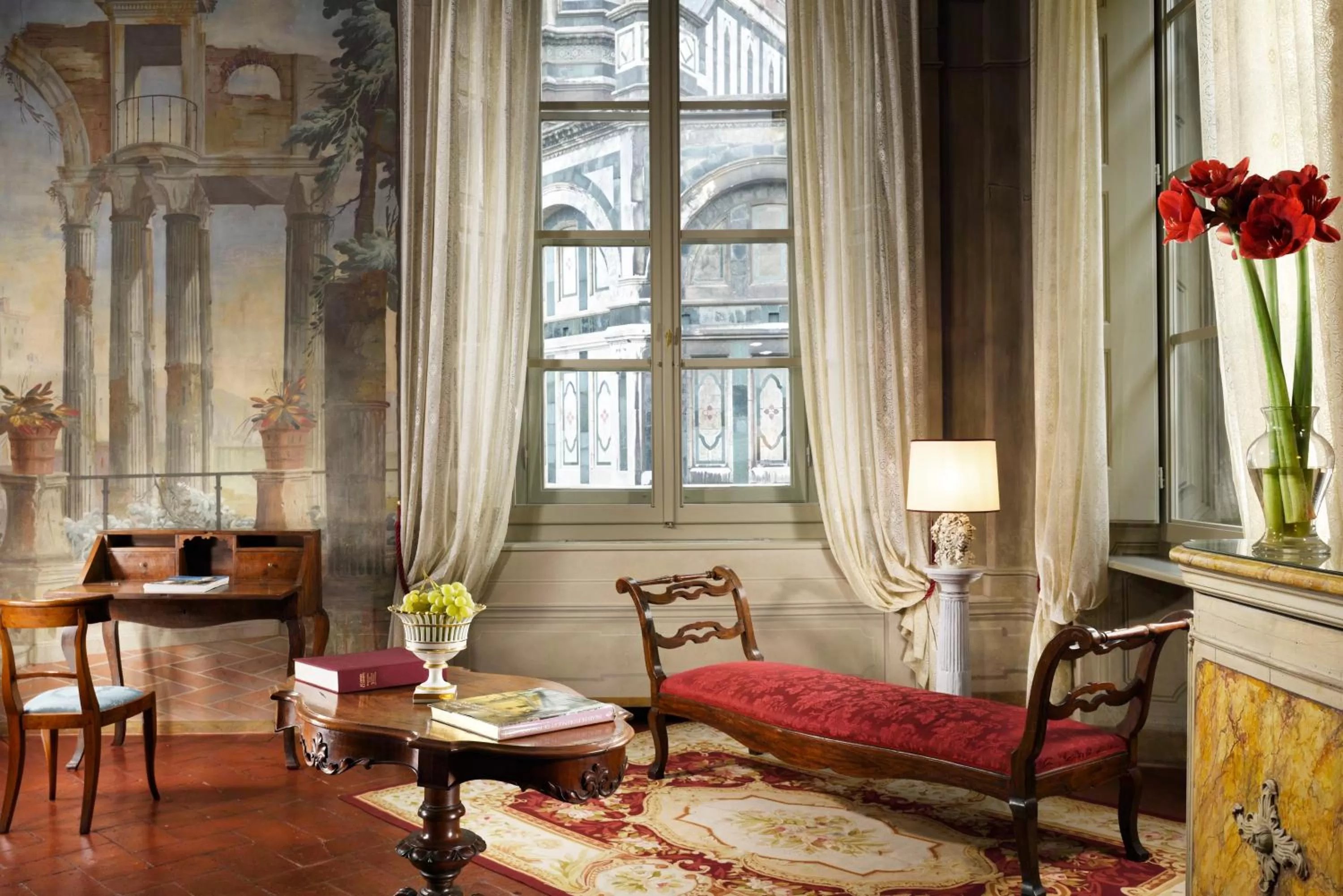 Living room in Palazzo Niccolini al Duomo Residenza D'Epoca