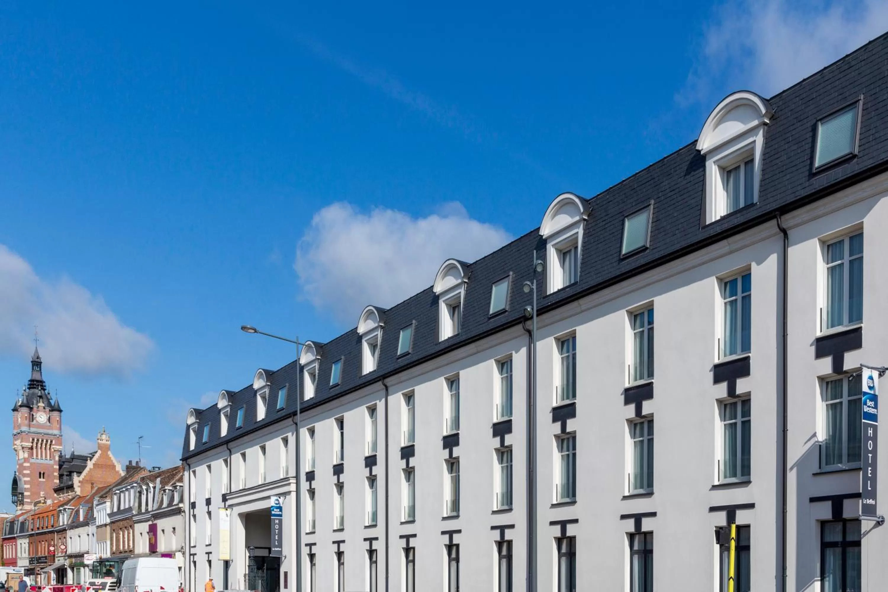 Property building in Best Western Le Beffroi