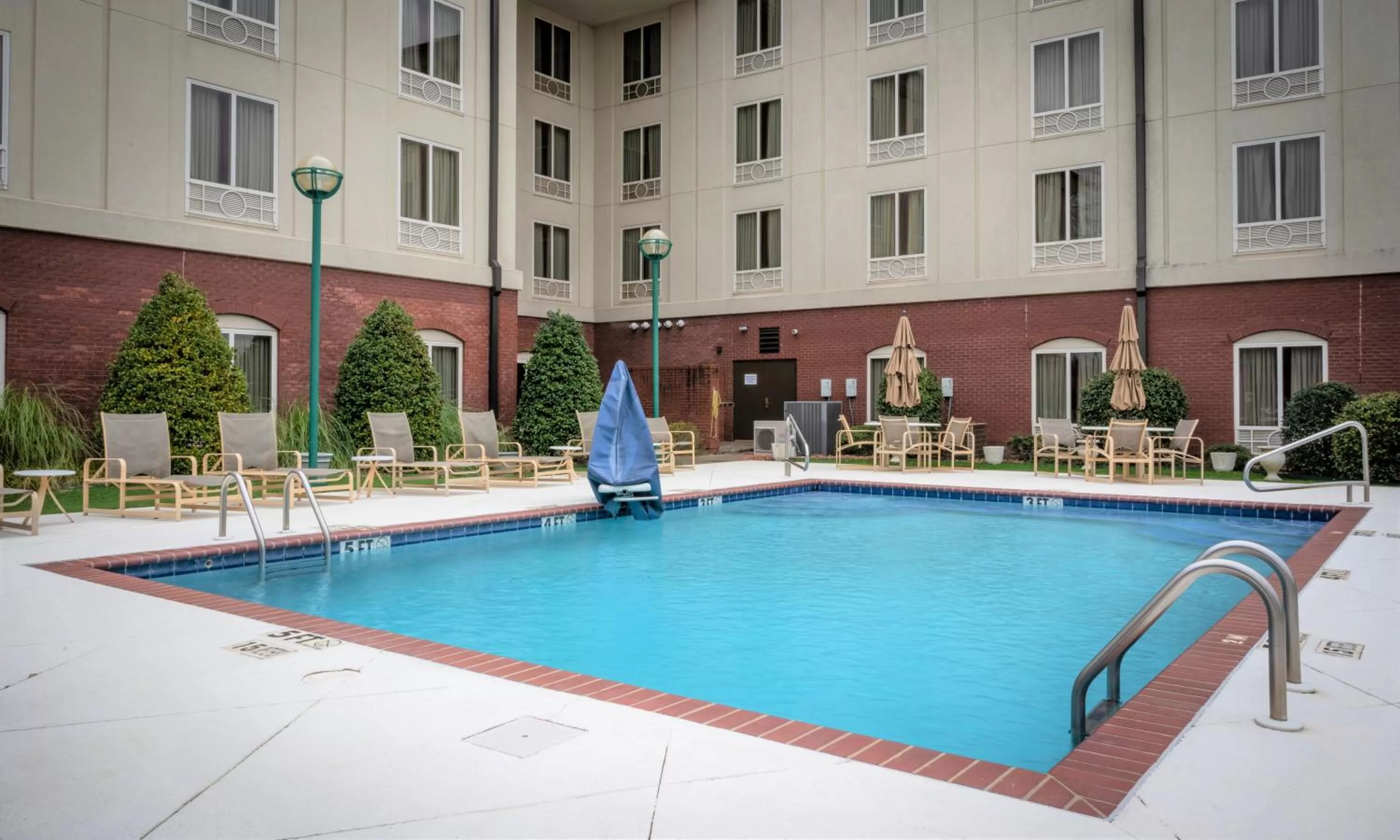 Swimming pool in Holiday Inn Express & Suites - Tuscaloosa-University by IHG