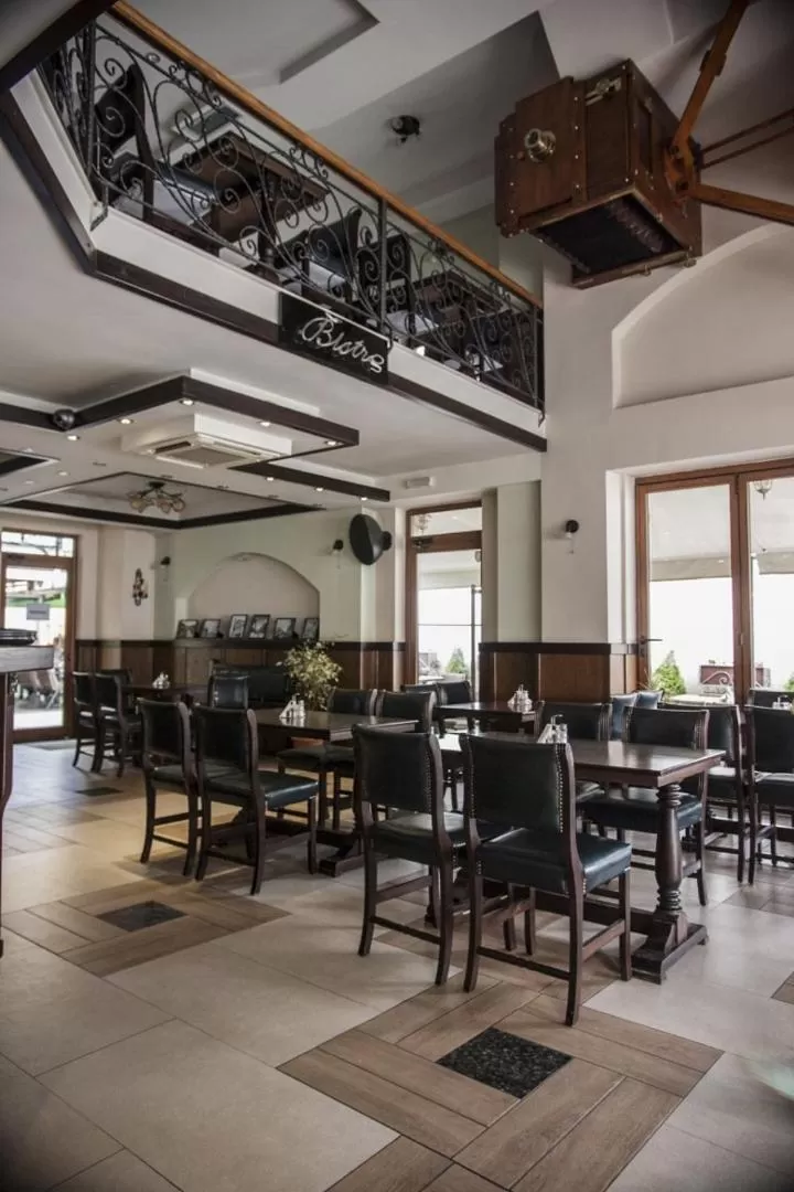 Day, Restaurant/Places to Eat in Hotel Treff