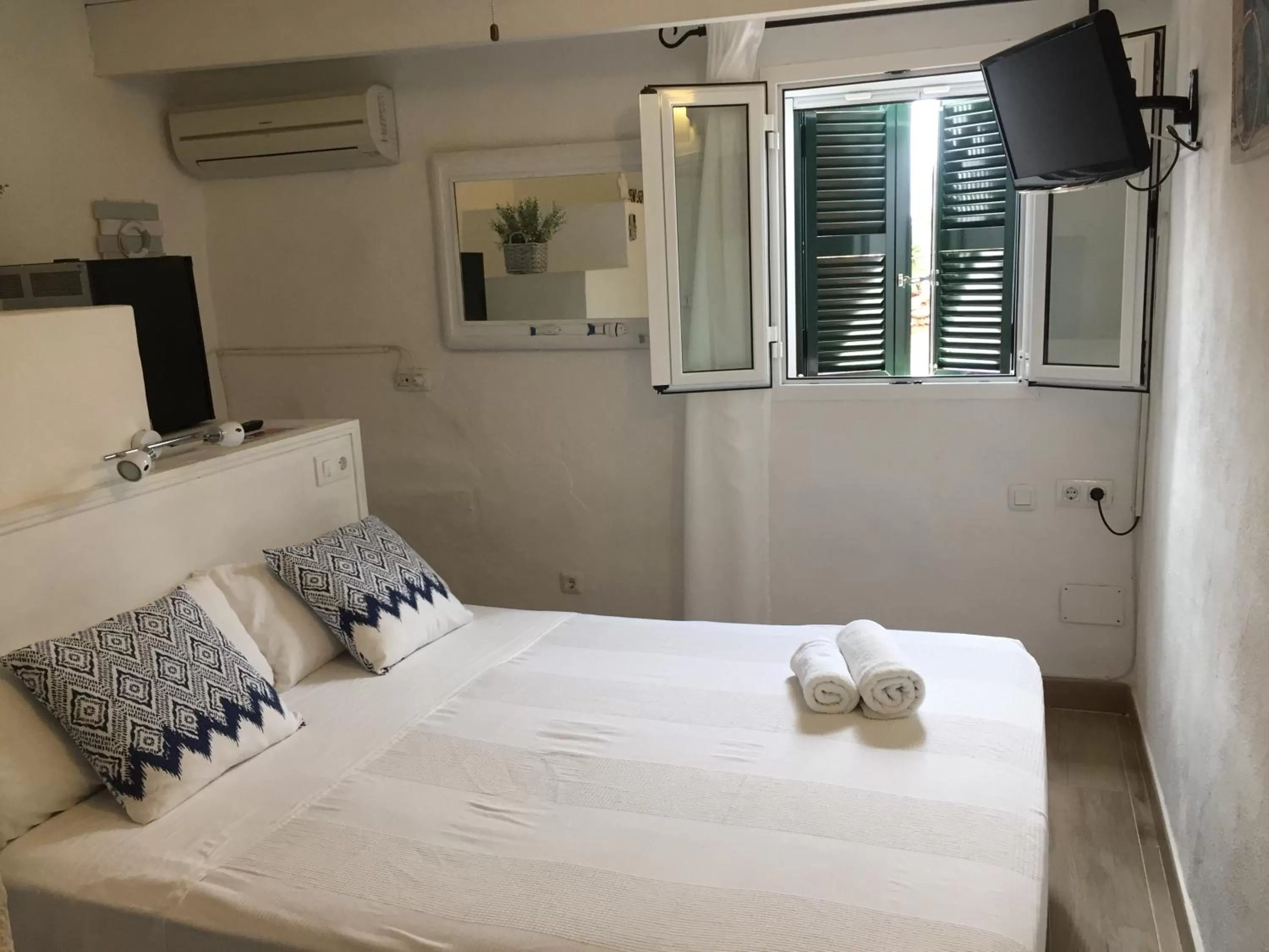 Bed in Agroturismo Binissafullet Vell