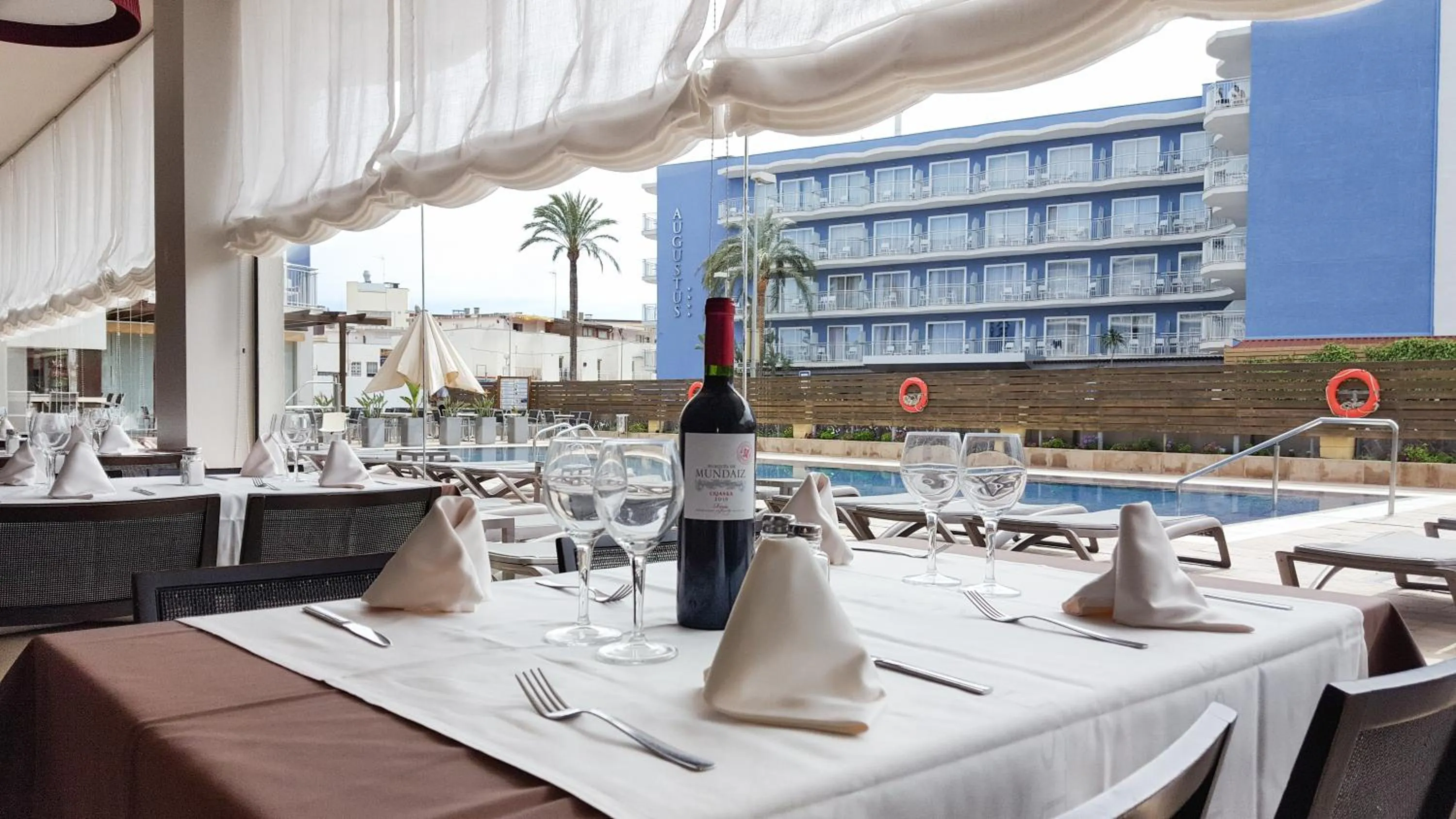 Restaurant/places to eat in Hotel Cesar Augustus