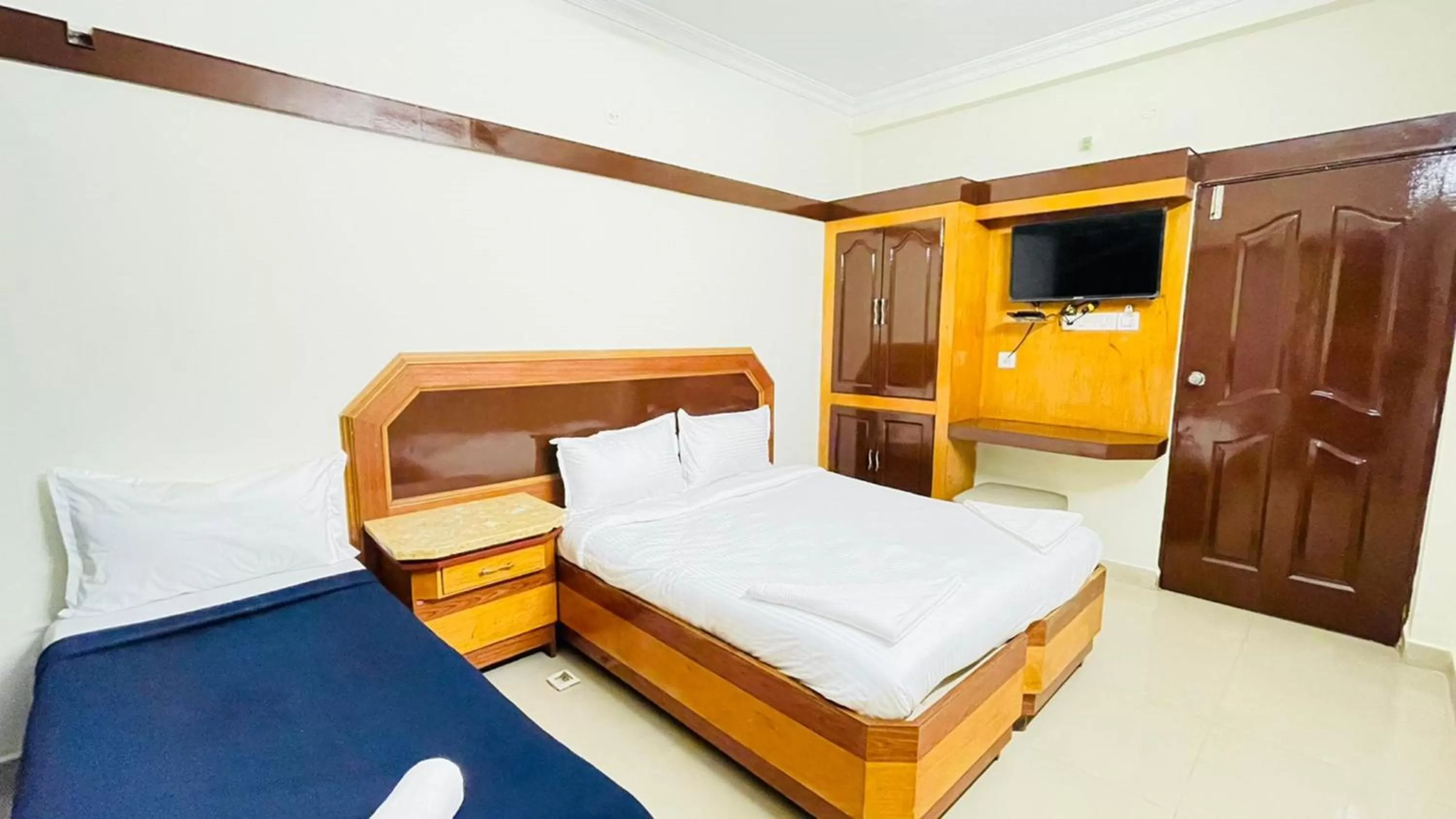 Bed in Half Moon Inn