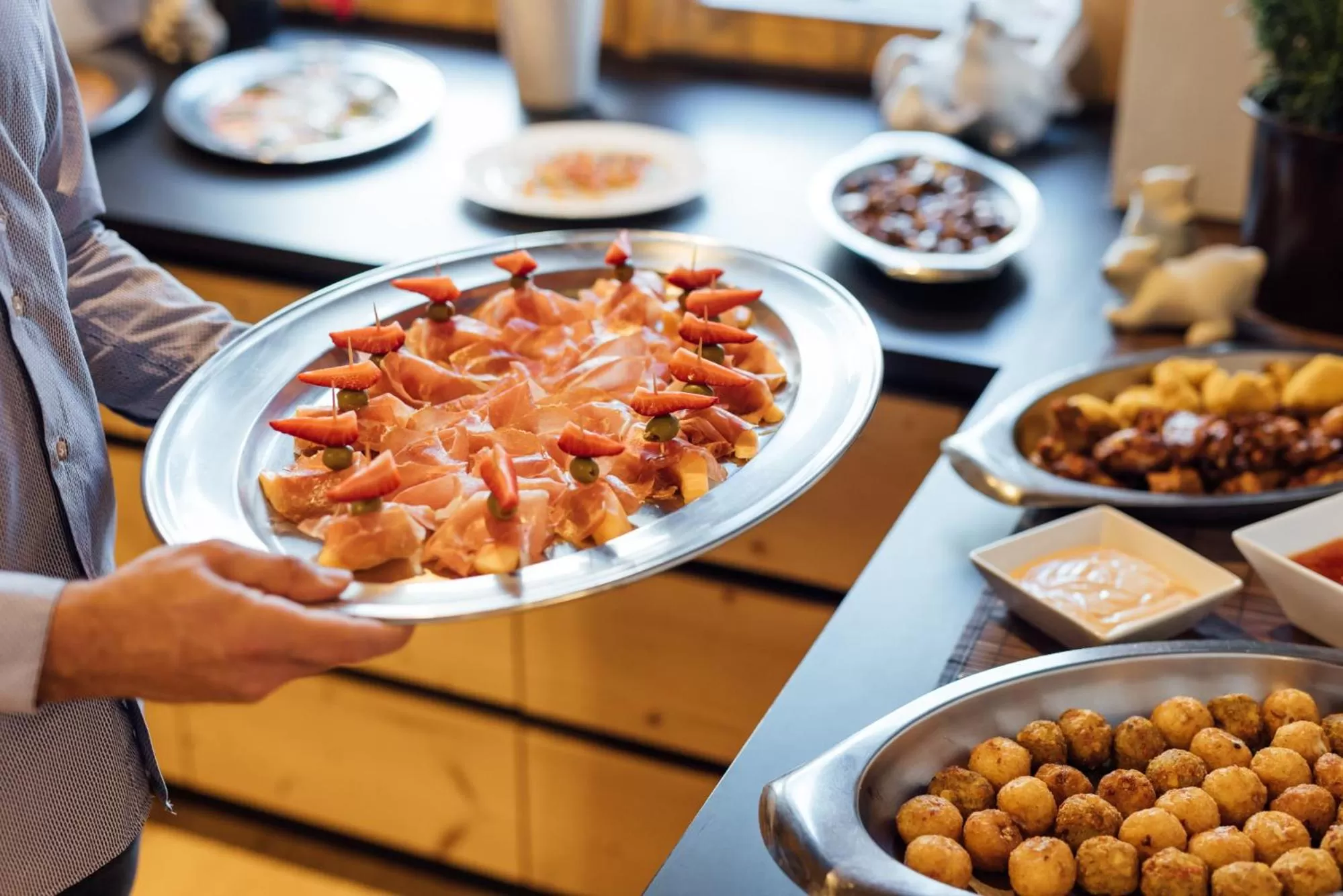 Restaurant/places to eat in Hotel Bambi Am Park