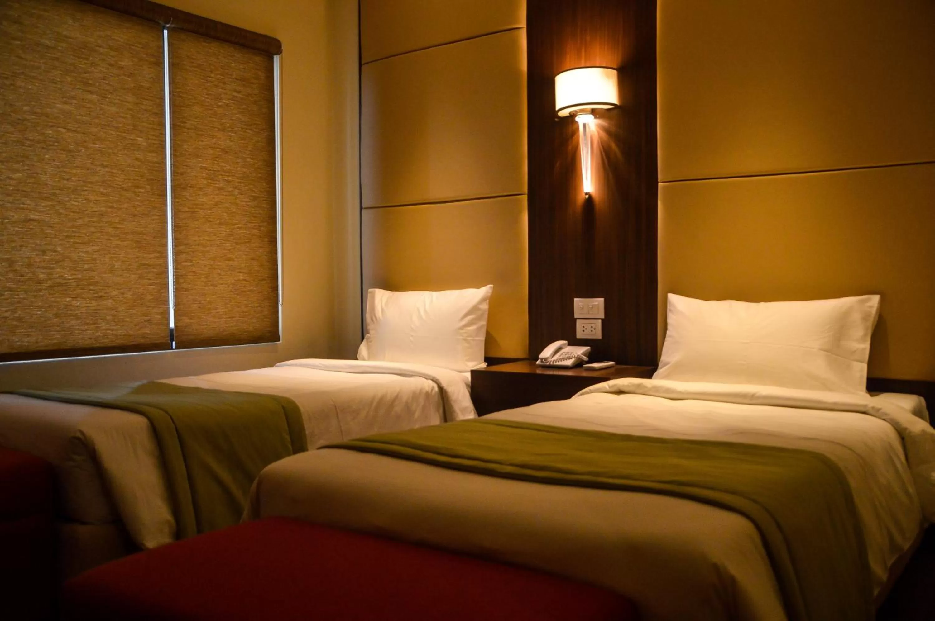 Bedroom, Bed in Hotel Monticello Tagaytay