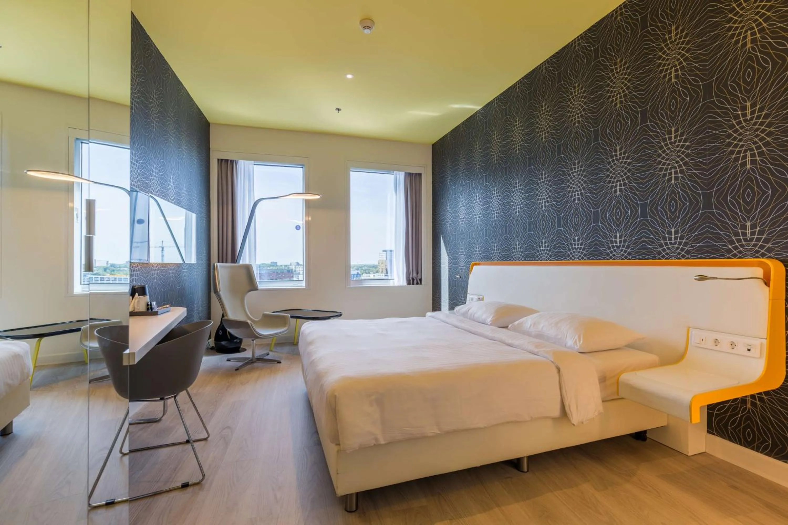 Bedroom, Bed in Park Inn by Radisson Amsterdam City West