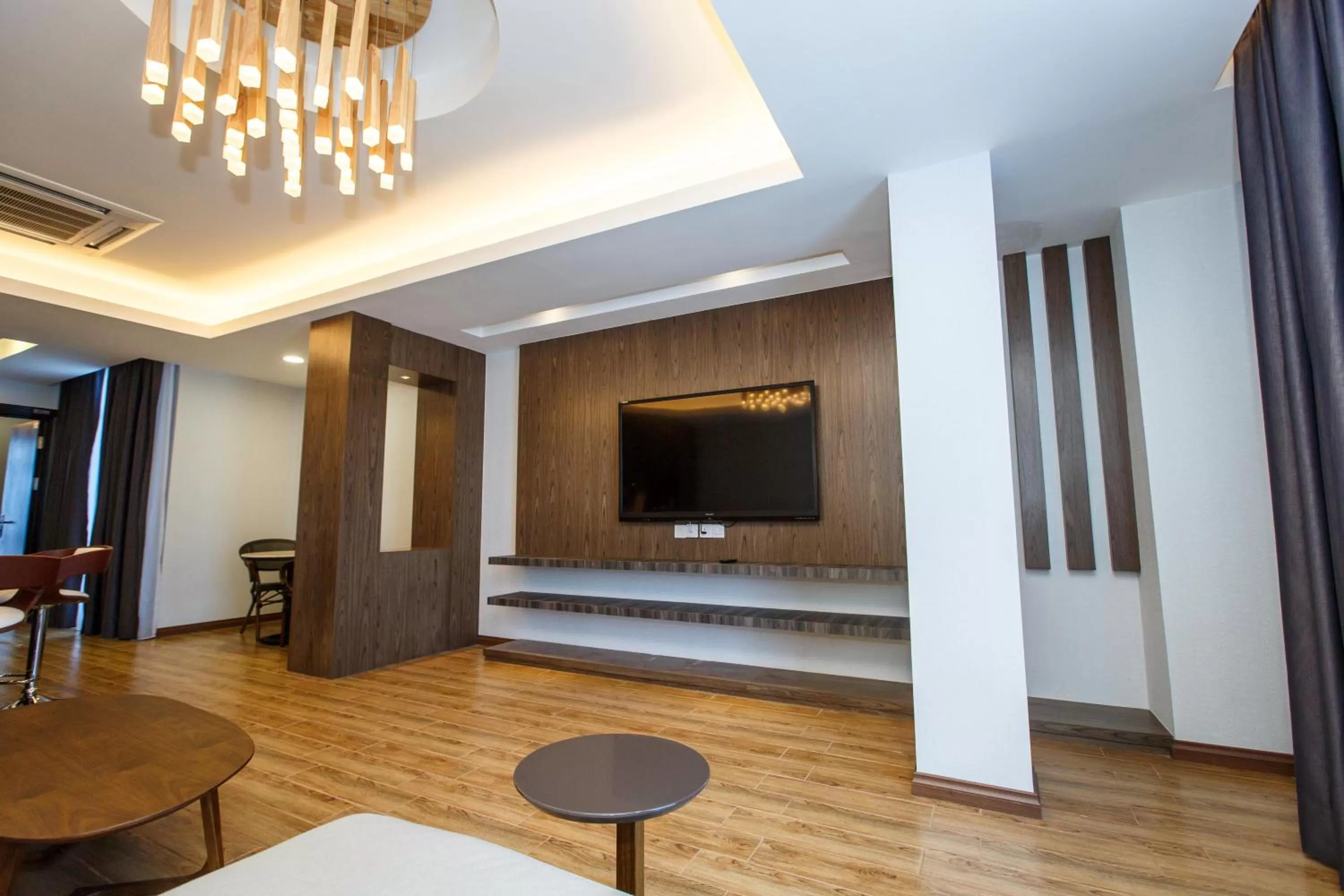 Living room in Lintas Platinum Hotel