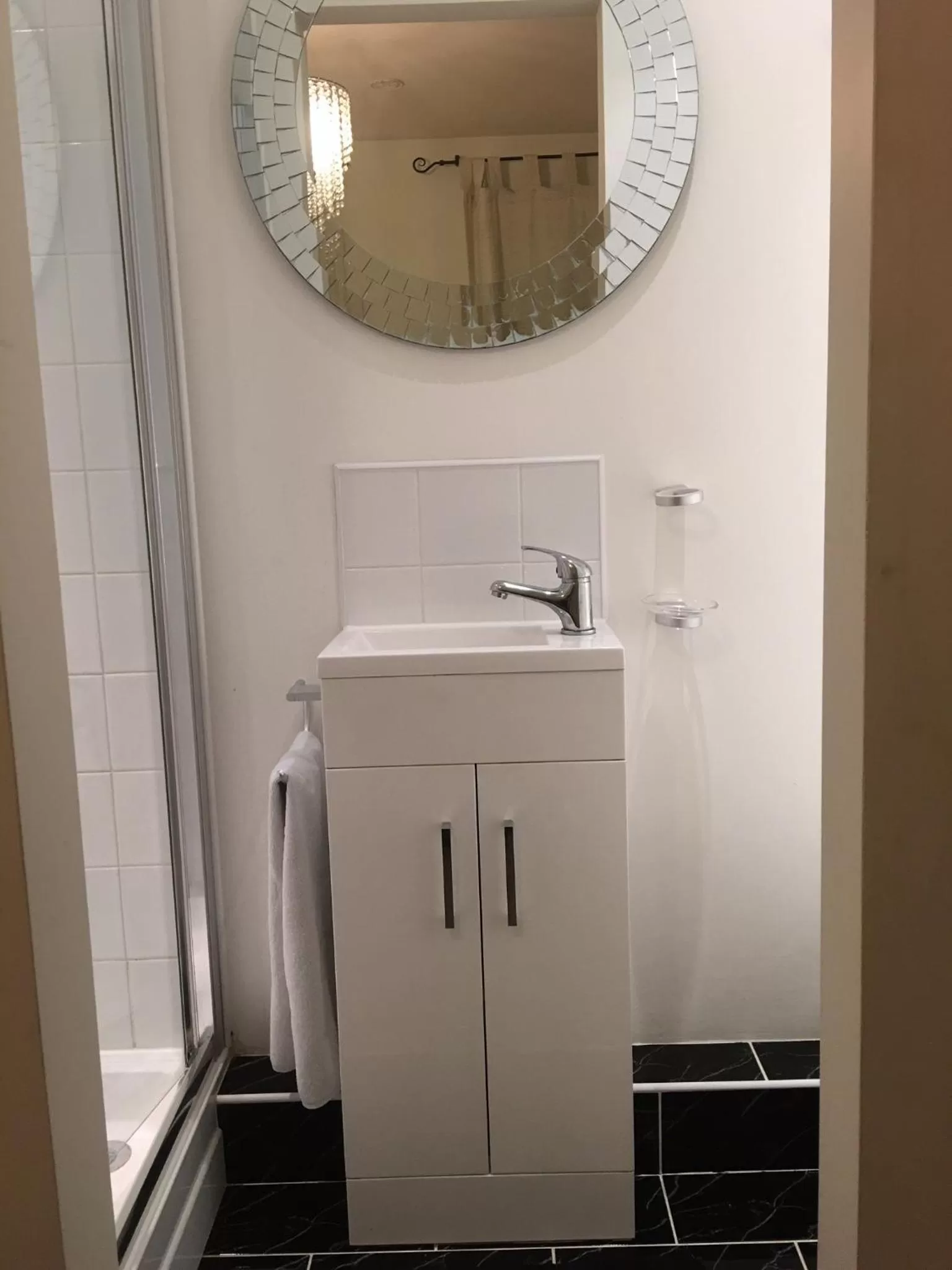 Bathroom in SleepNeat