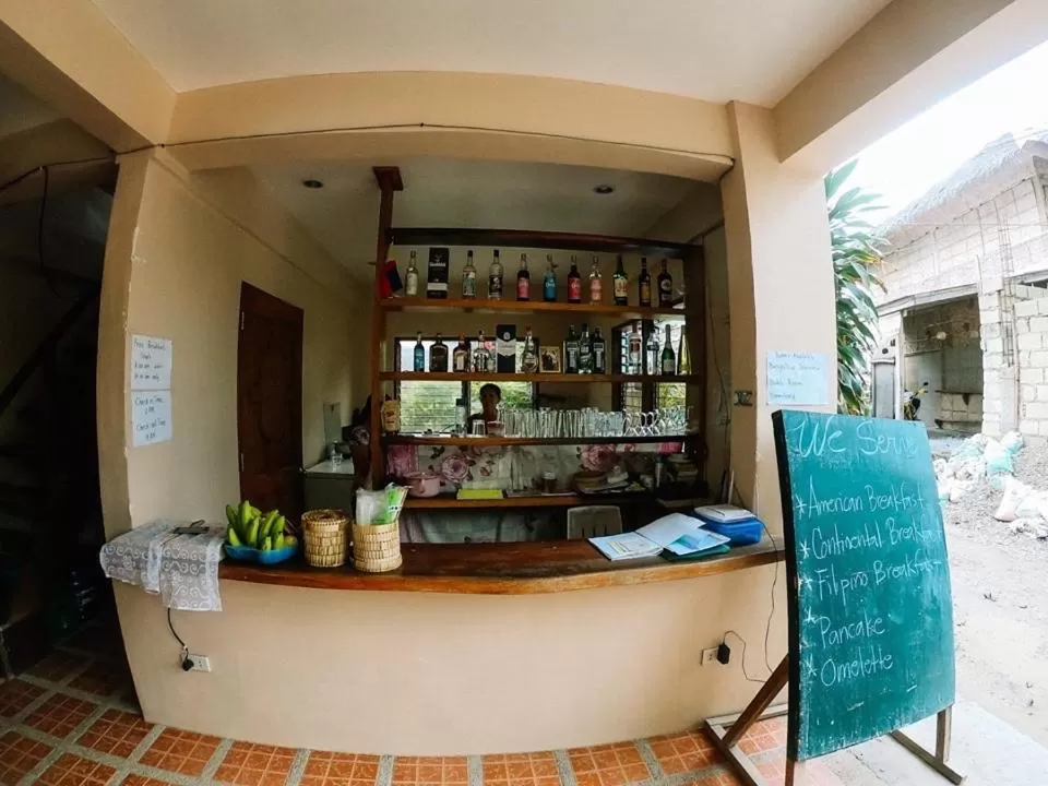 Restaurant/places to eat in Pescador View - Beachfront ,Extensions & nearby the Ocean Hostels & Restaurant Moalboal